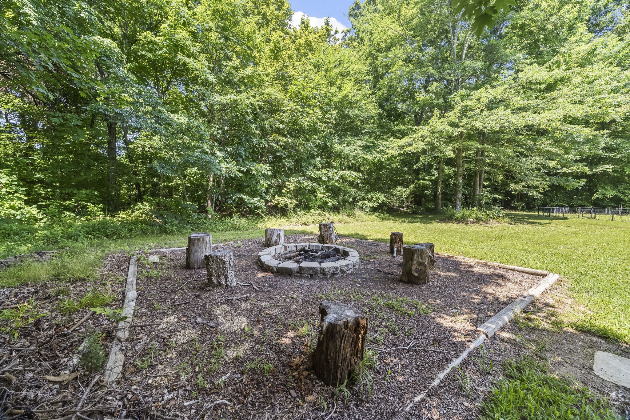 516 Delacy Dr