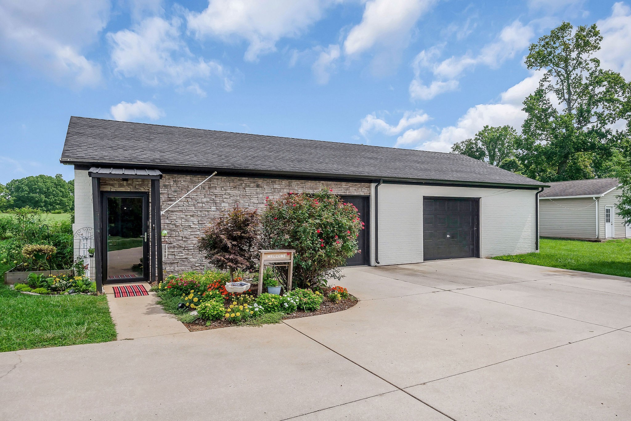 640 Brock Rd