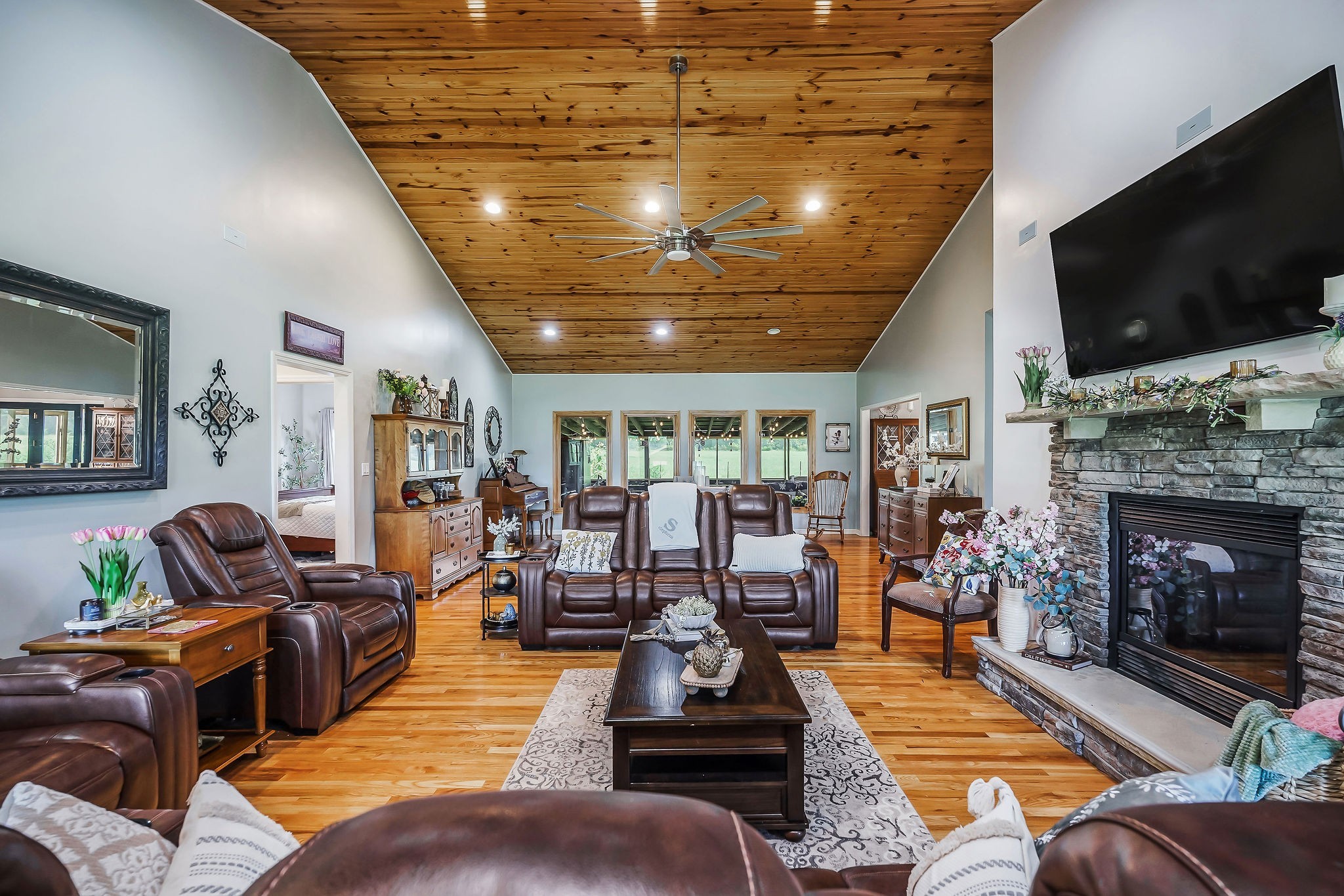 640 Brock Rd