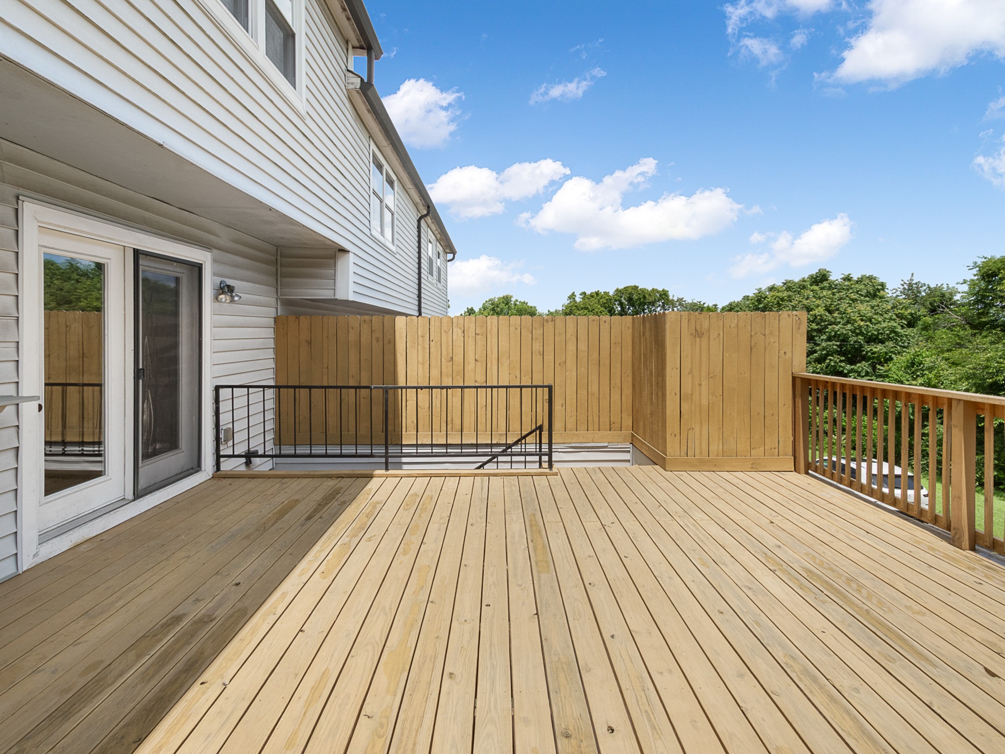 443 Huntington Ridge Dr