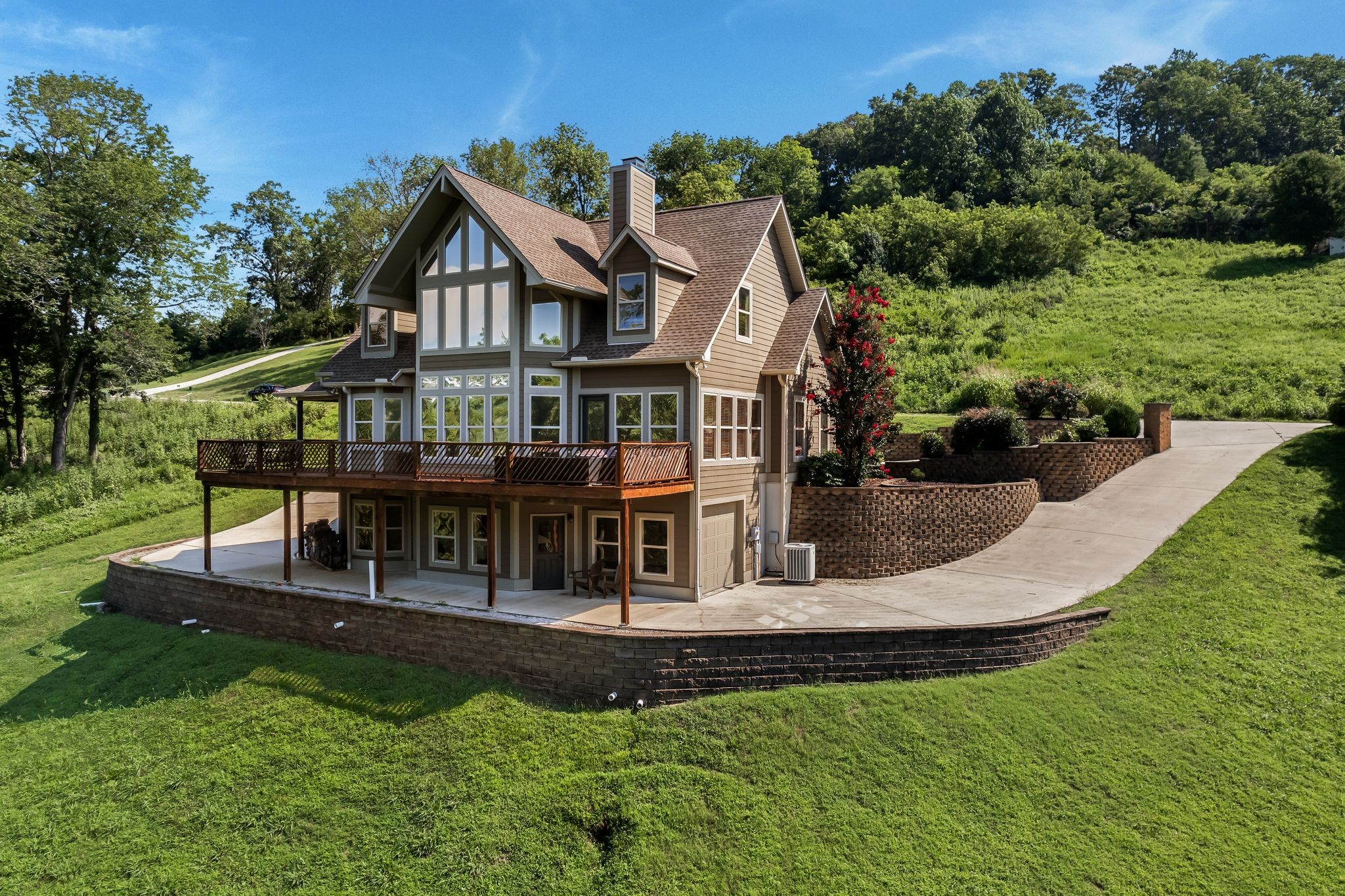 145 Highbridge Dr