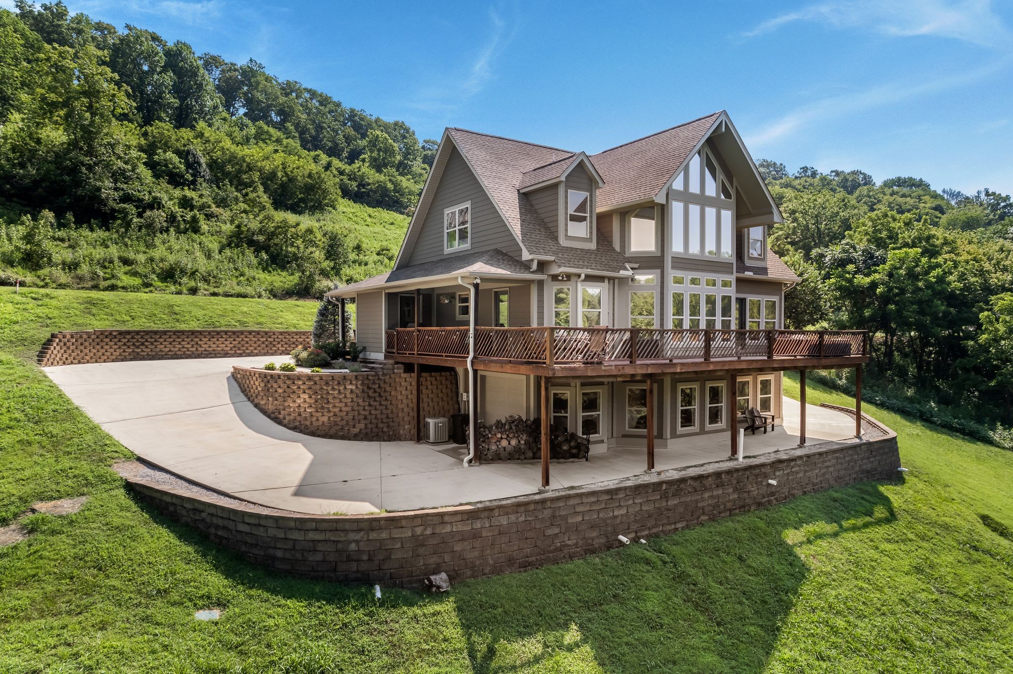 145 Highbridge Dr