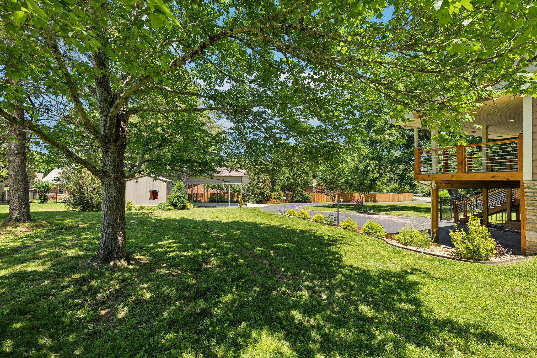 8166 Poplar Creek Rd