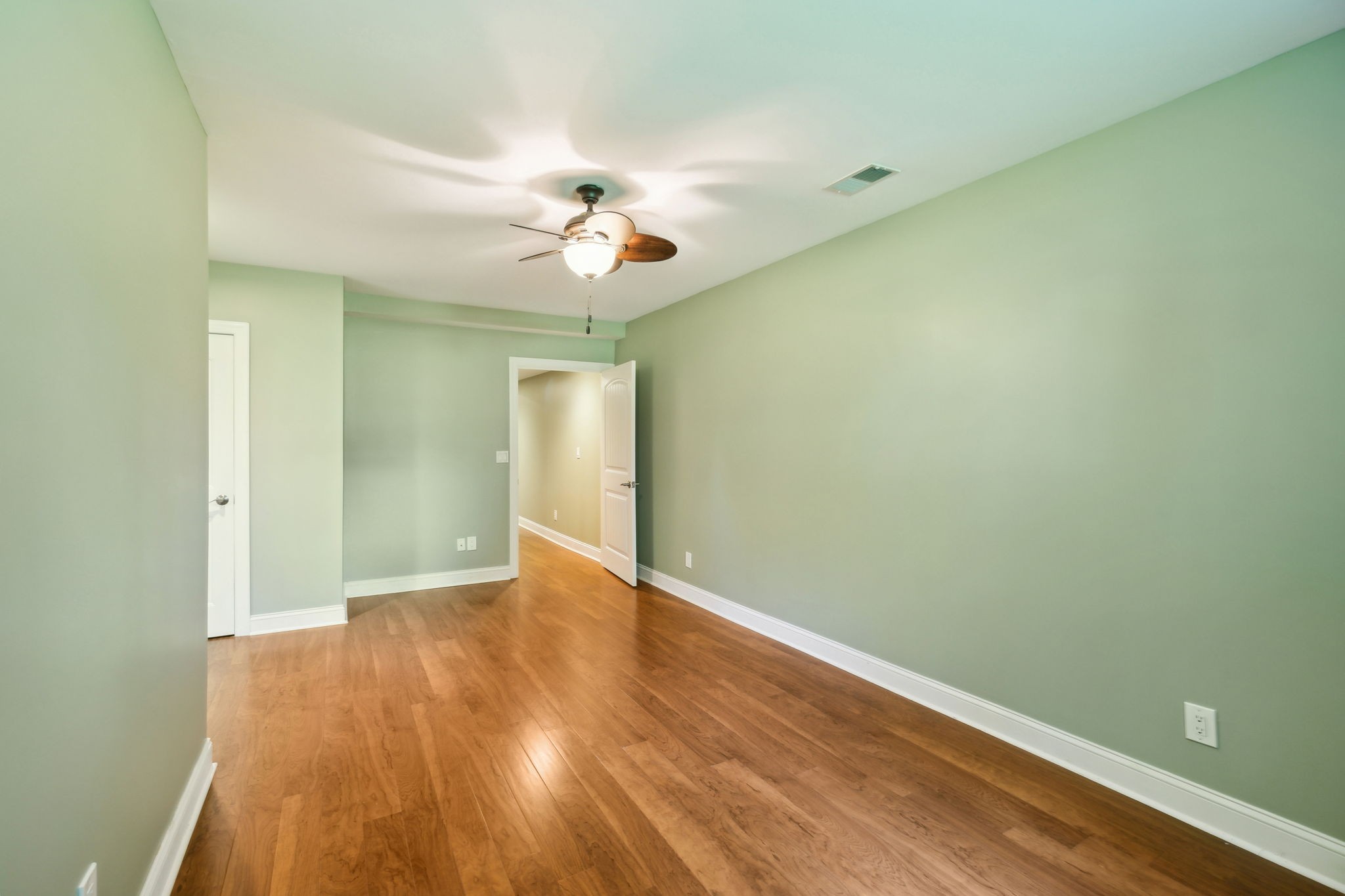 8166 Poplar Creek Rd