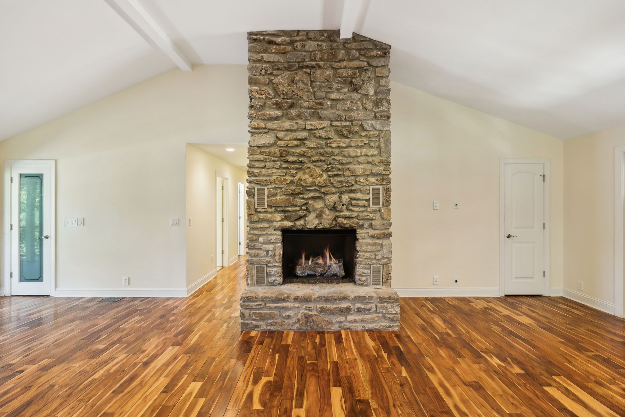 8166 Poplar Creek Rd