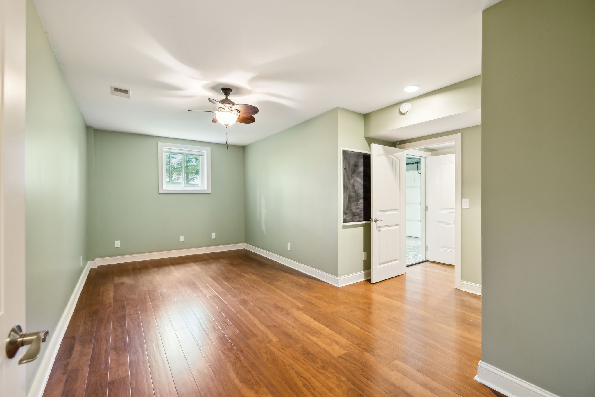 8166 Poplar Creek Rd