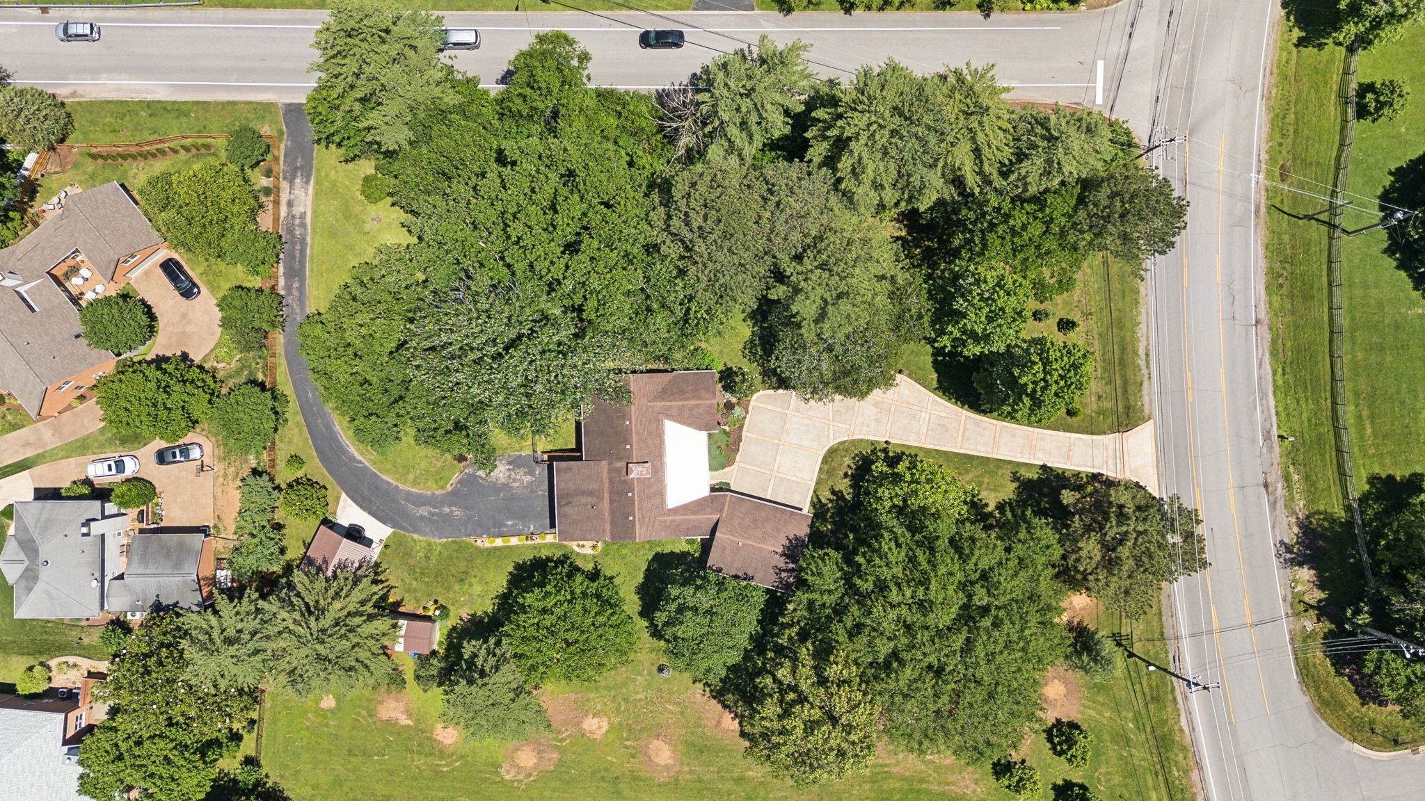 8166 Poplar Creek Rd