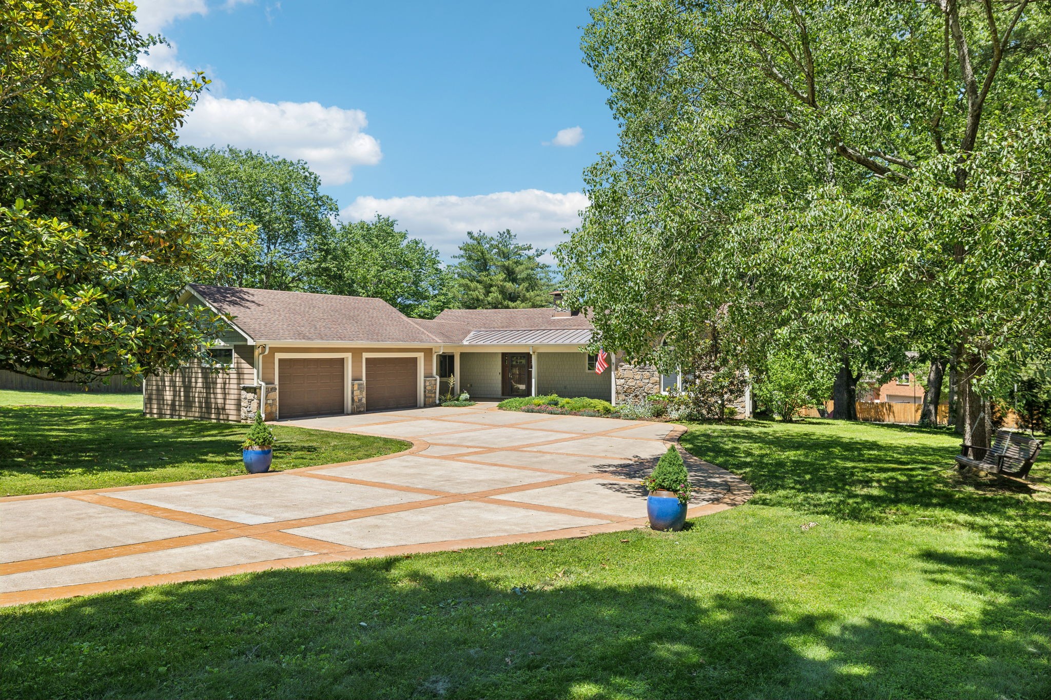 8166 Poplar Creek Rd