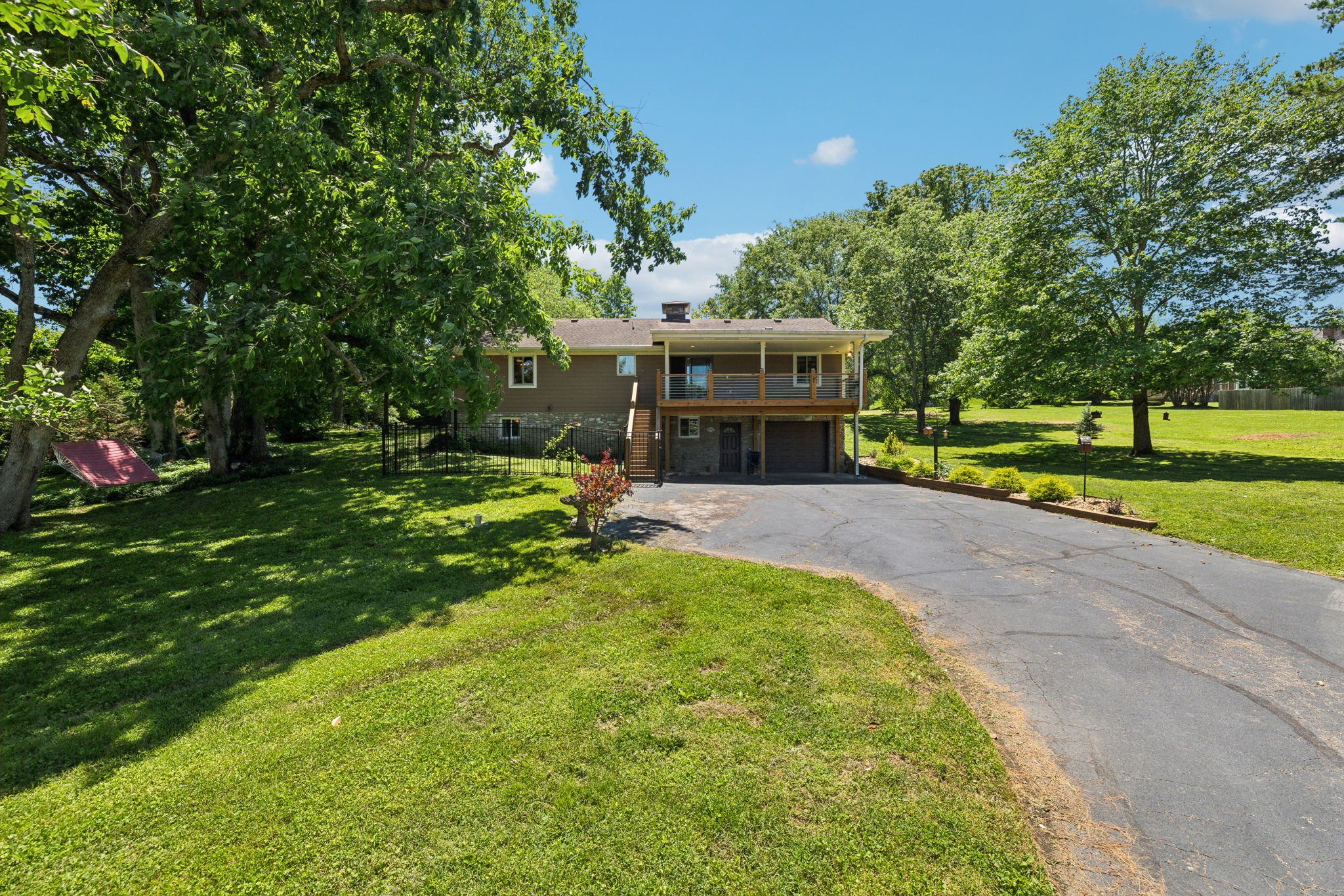 8166 Poplar Creek Rd