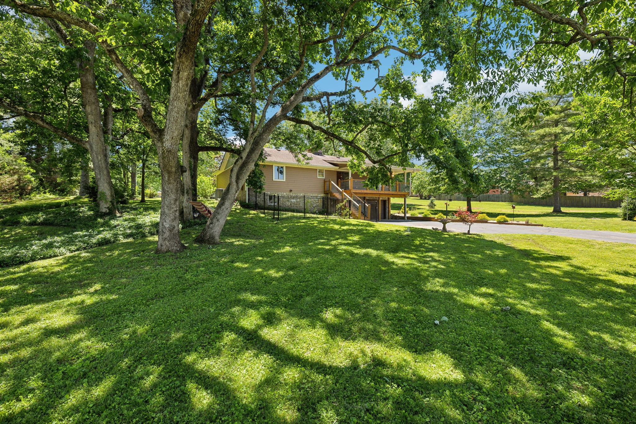 8166 Poplar Creek Rd