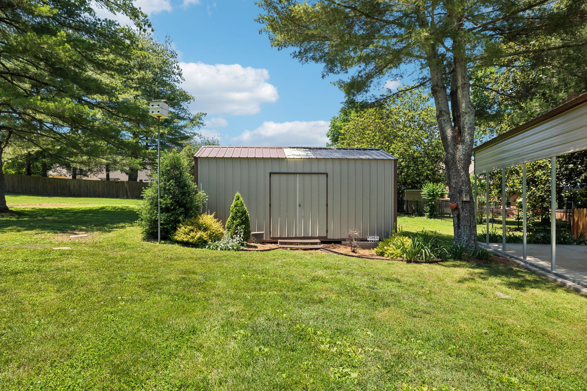 8166 Poplar Creek Rd
