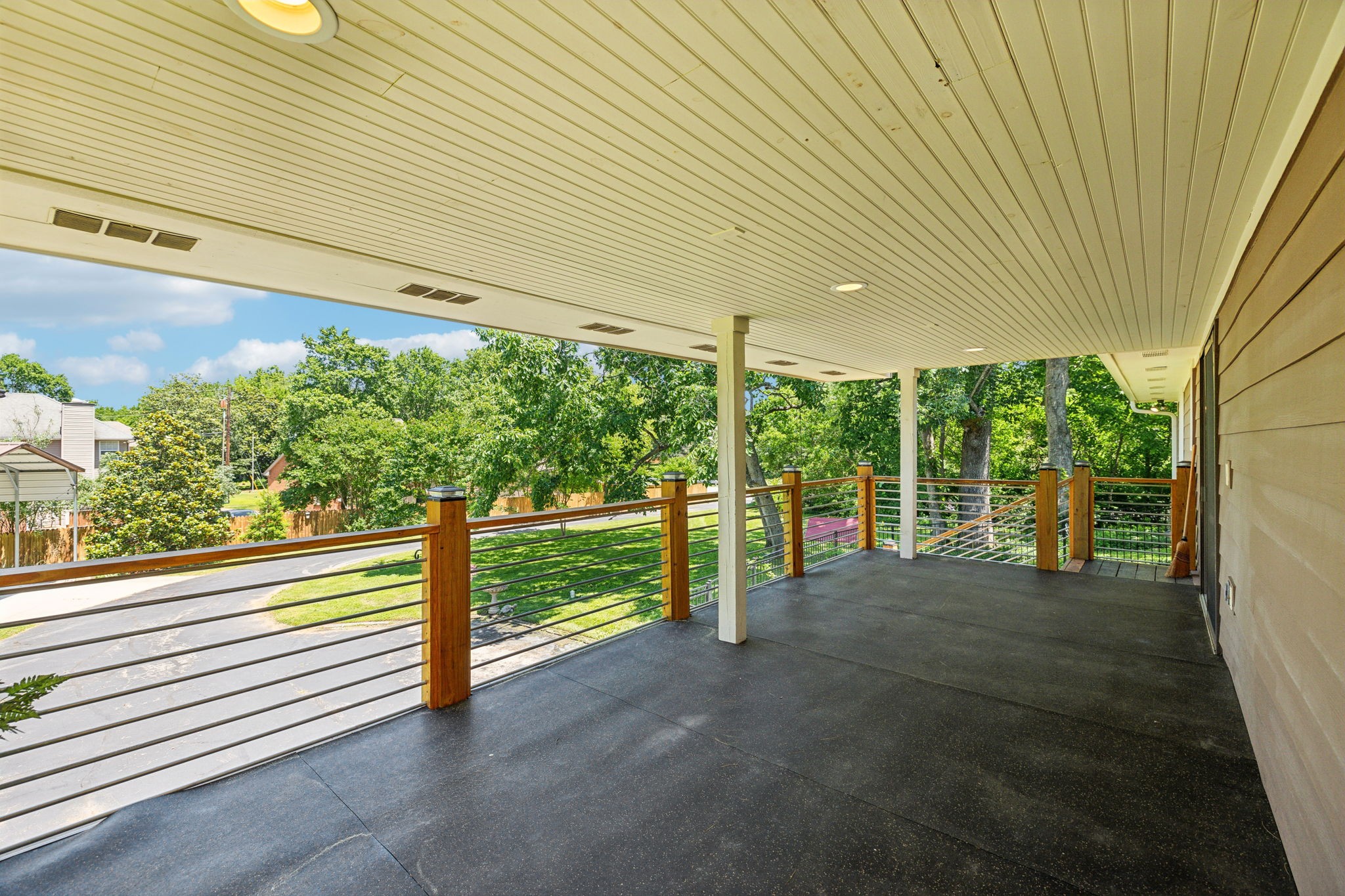 8166 Poplar Creek Rd