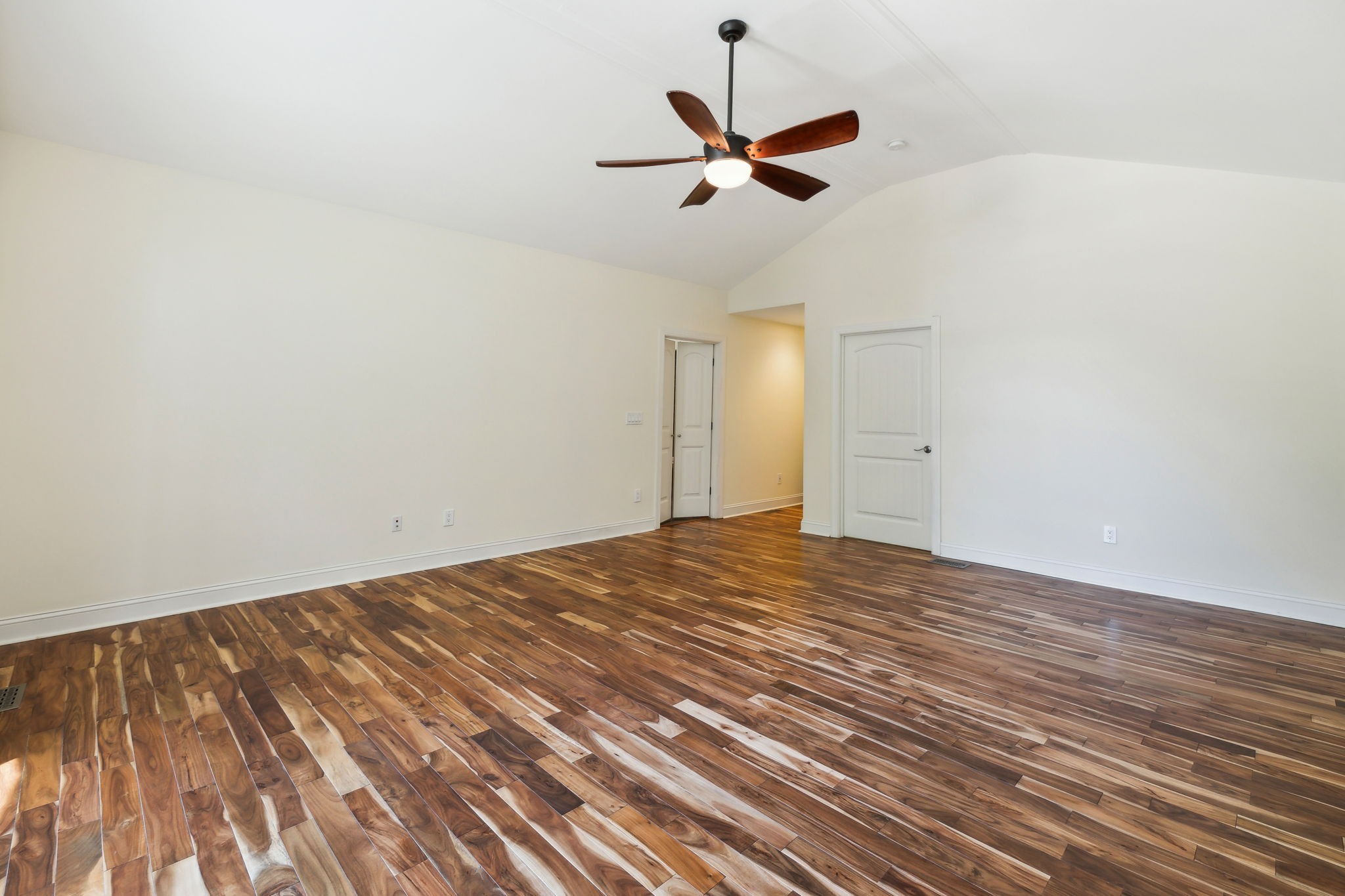 8166 Poplar Creek Rd