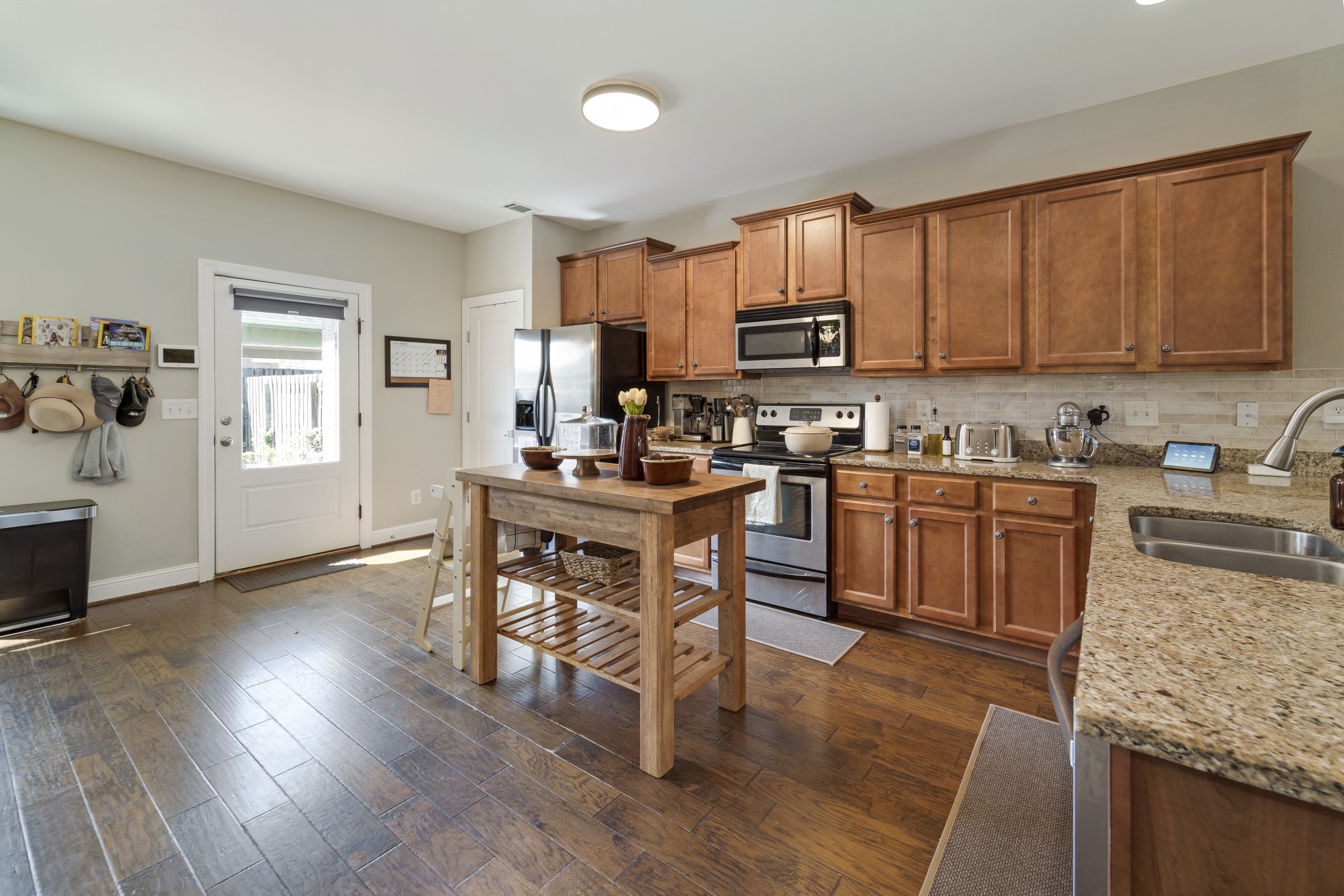 1435 Winding Creek Dr