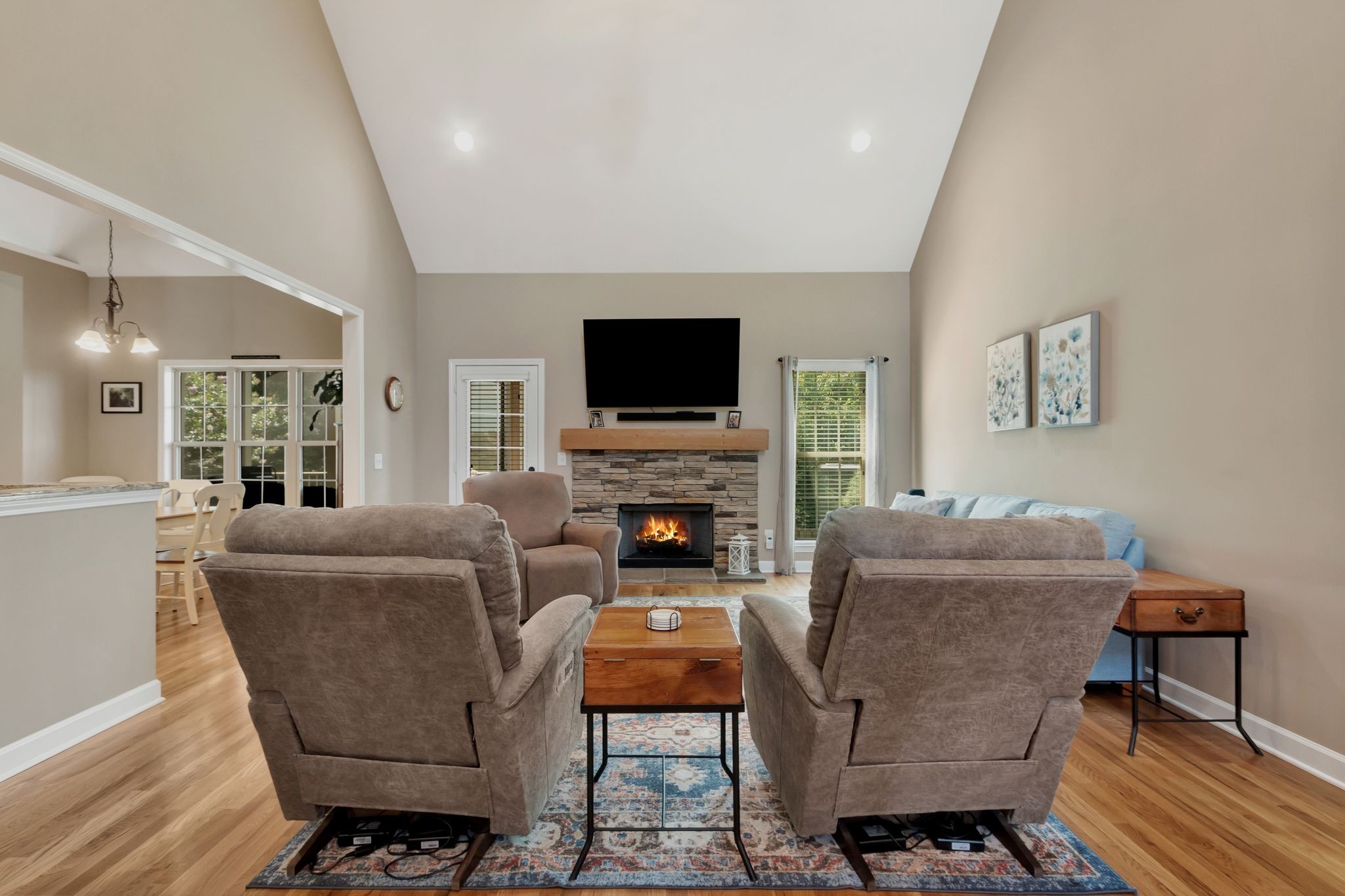 1004 Rudder Dr