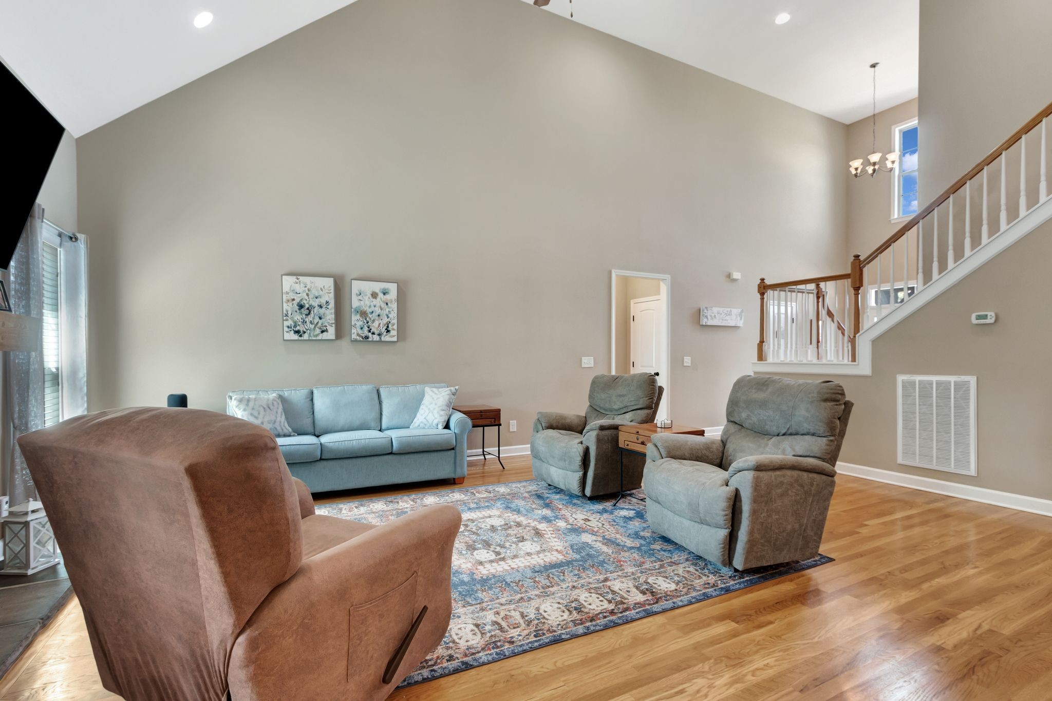 1004 Rudder Dr