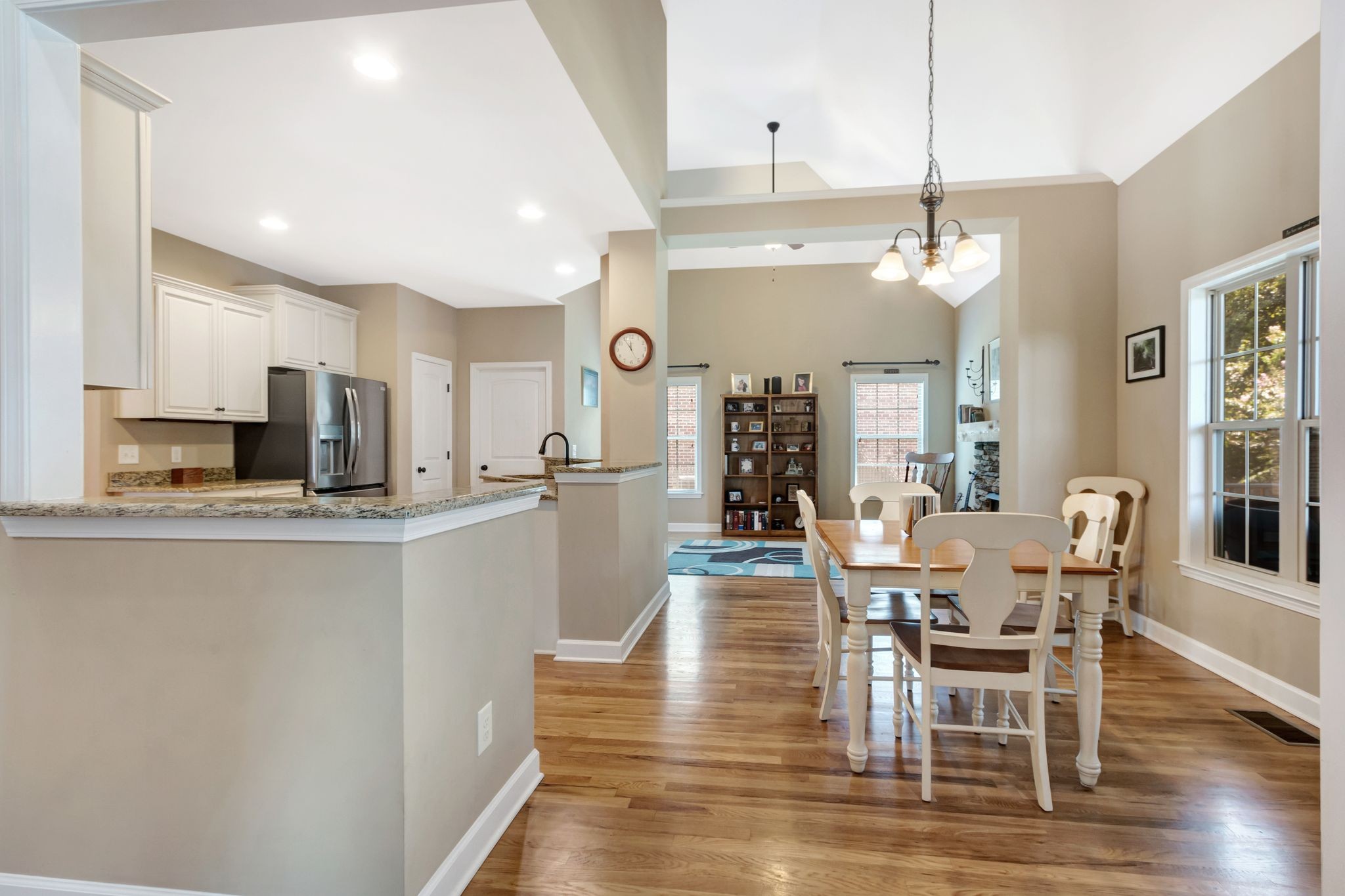 1004 Rudder Dr