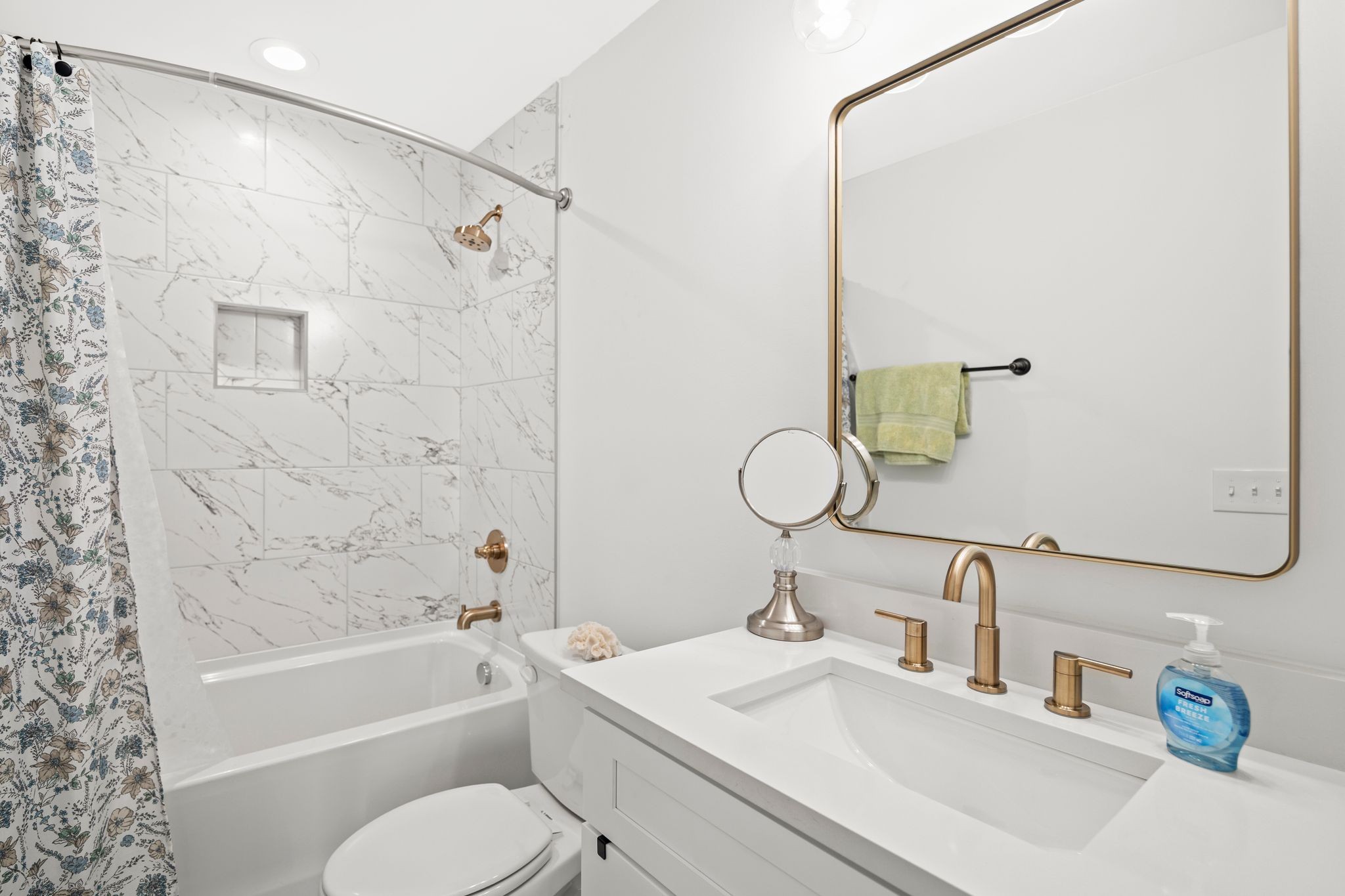 420 Larkin Springs Rd