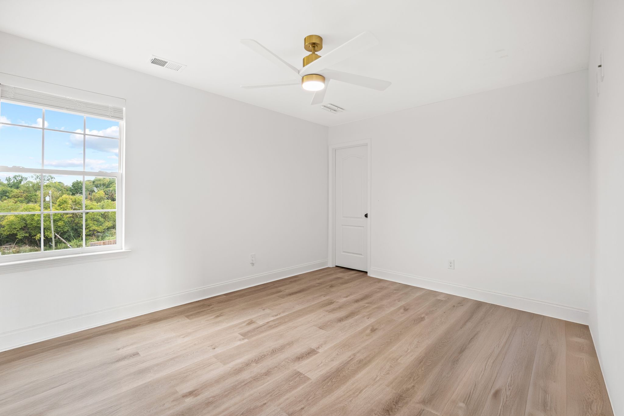 420 Larkin Springs Rd