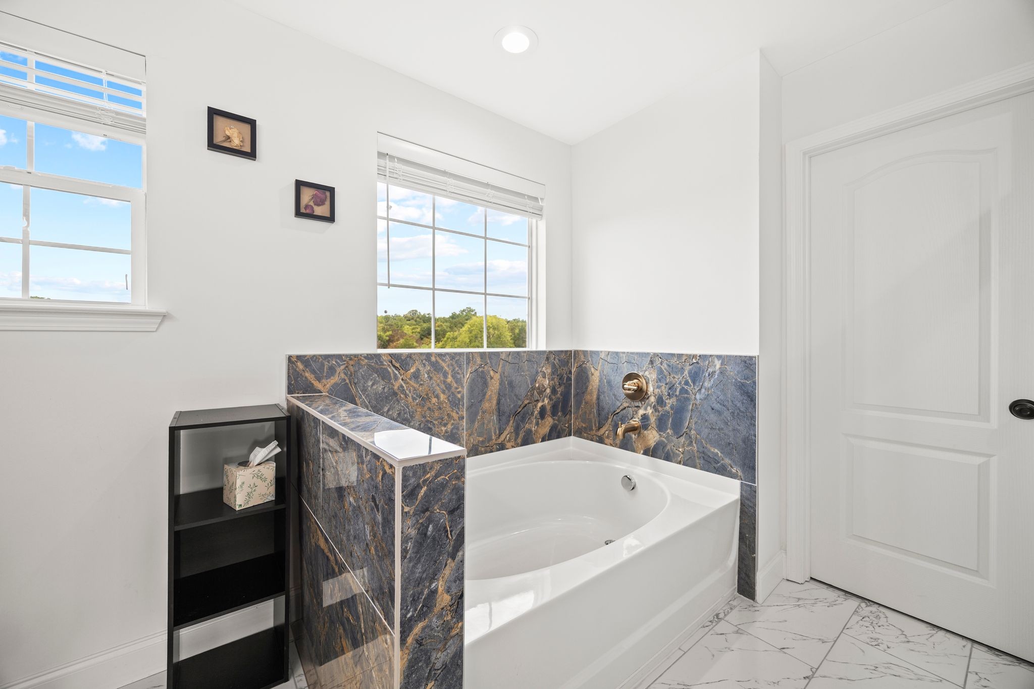 420 Larkin Springs Rd