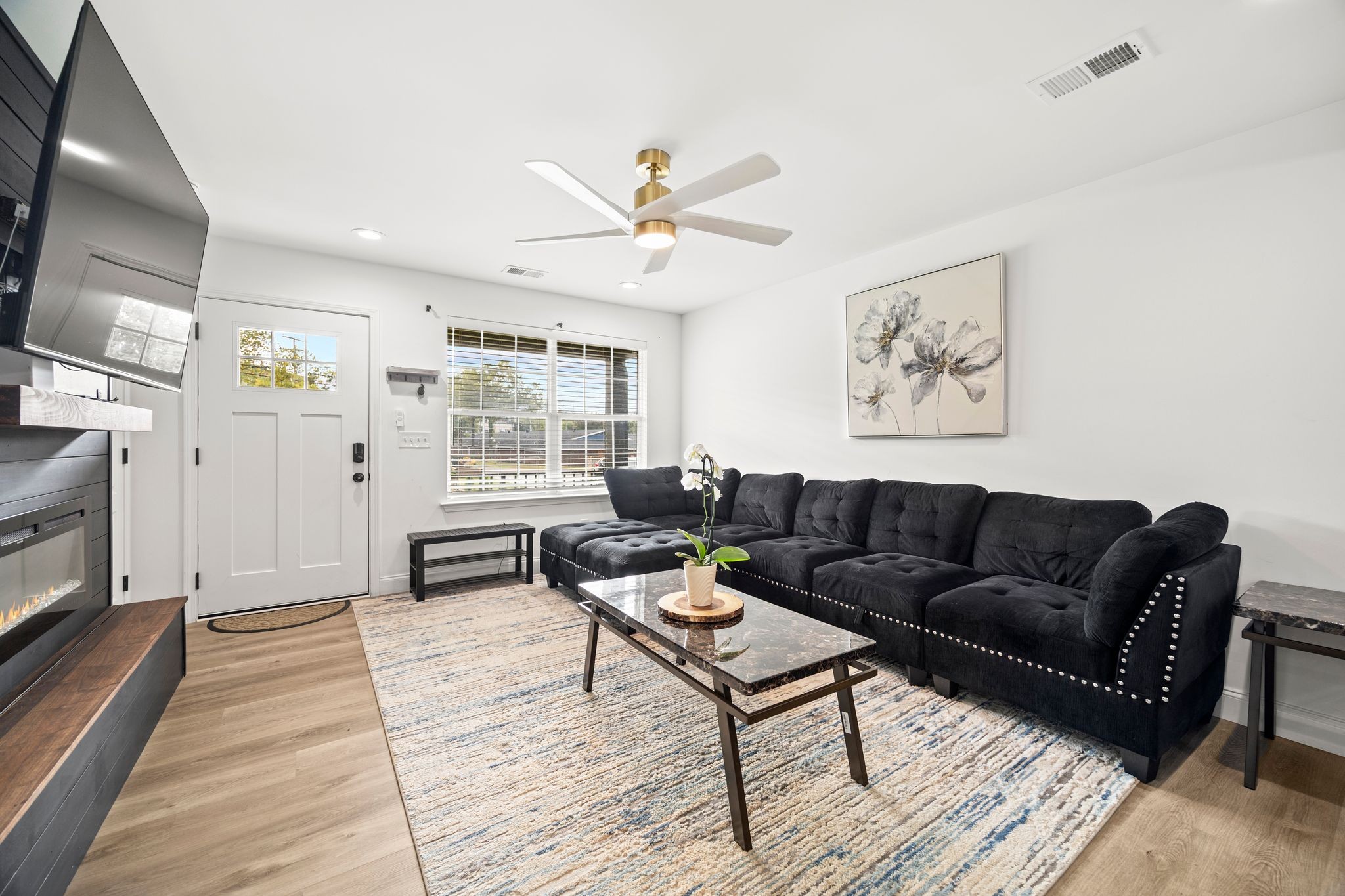 420 Larkin Springs Rd