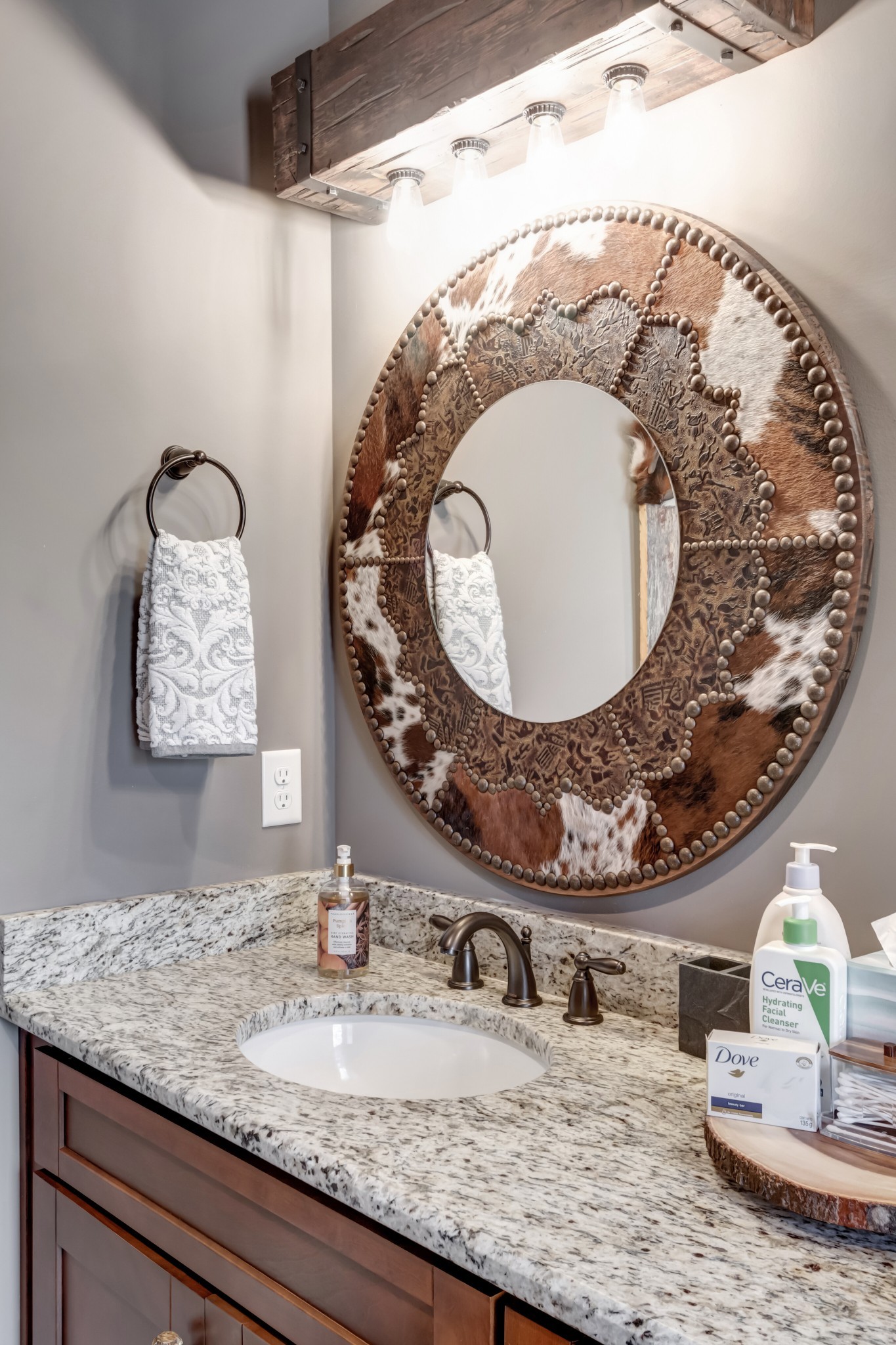 5320 Coconut Ridge Rd