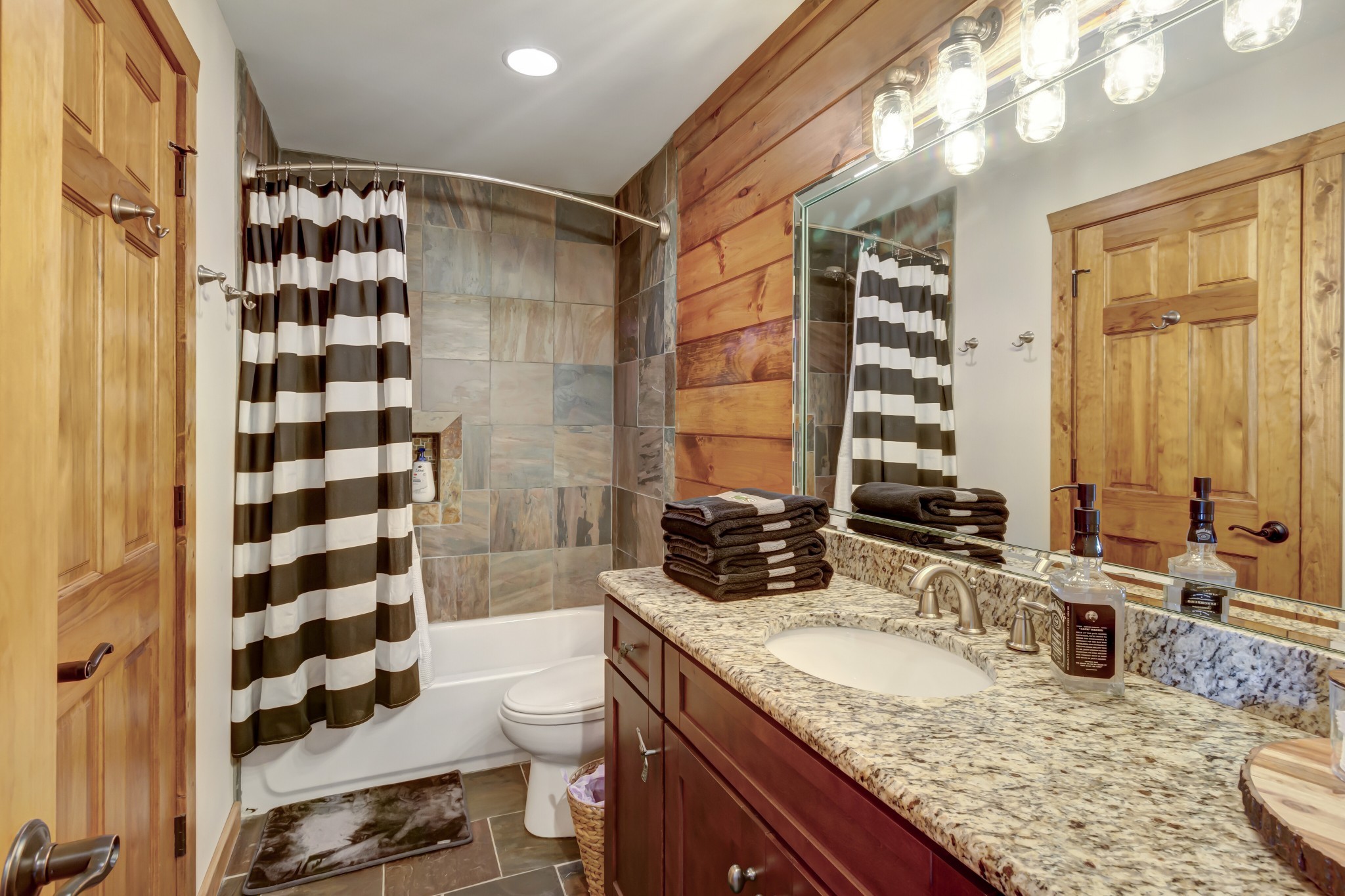 5320 Coconut Ridge Rd