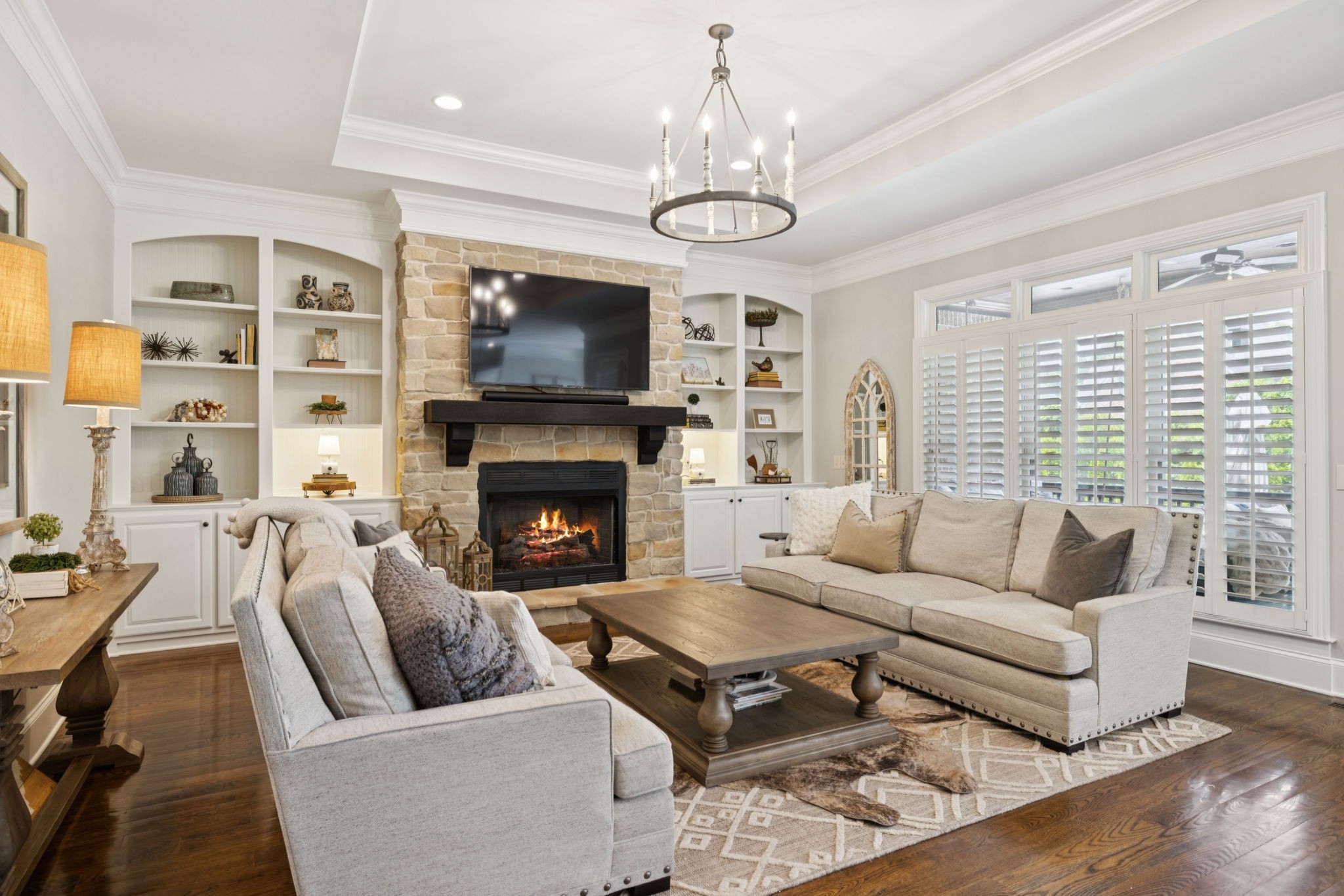 2433 Durham Manor Dr