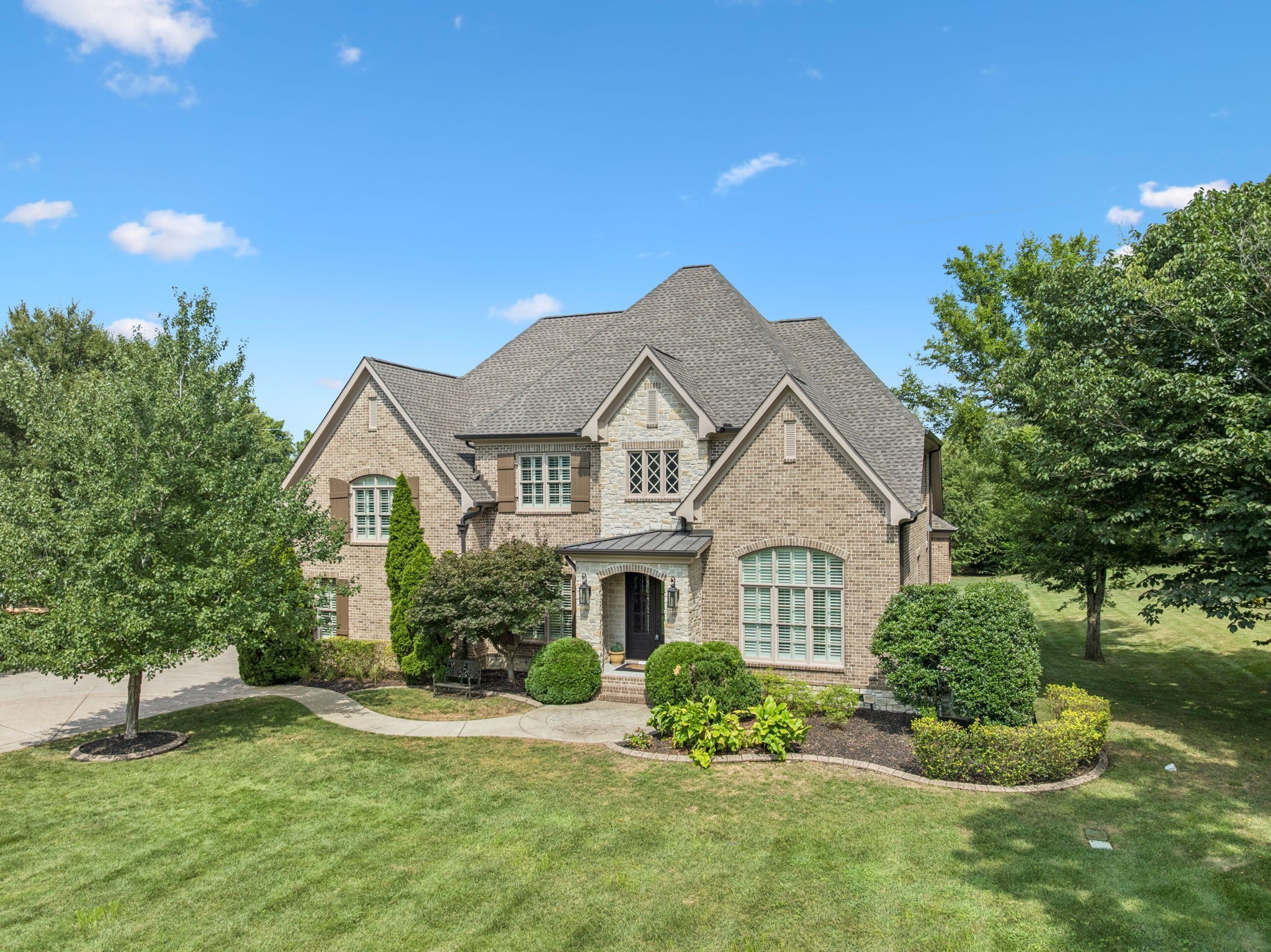 2433 Durham Manor Dr