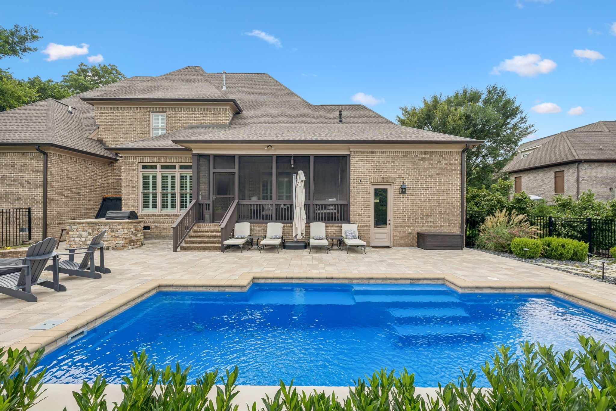 2433 Durham Manor Dr