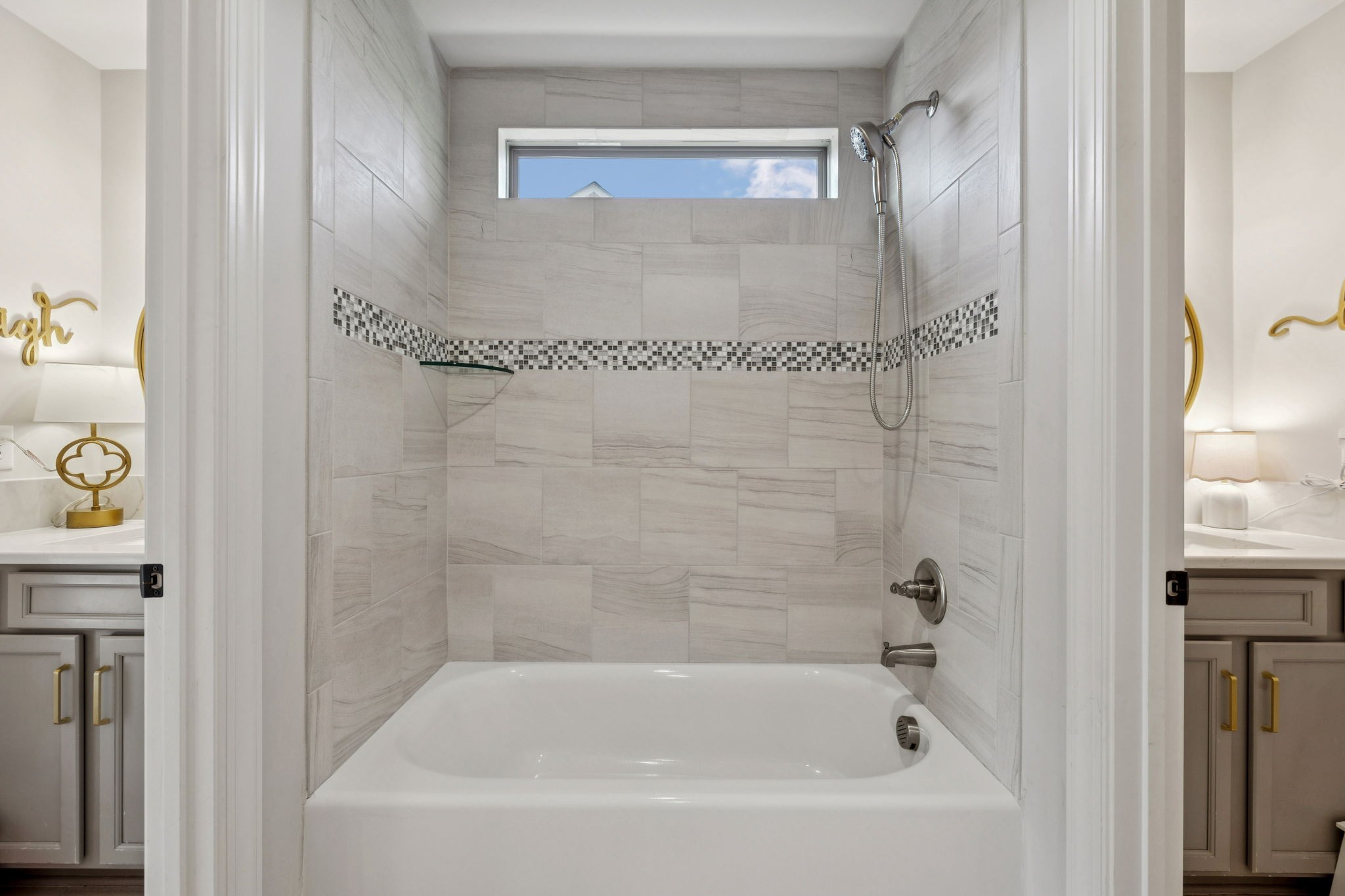 2734 Paddock Park Dr