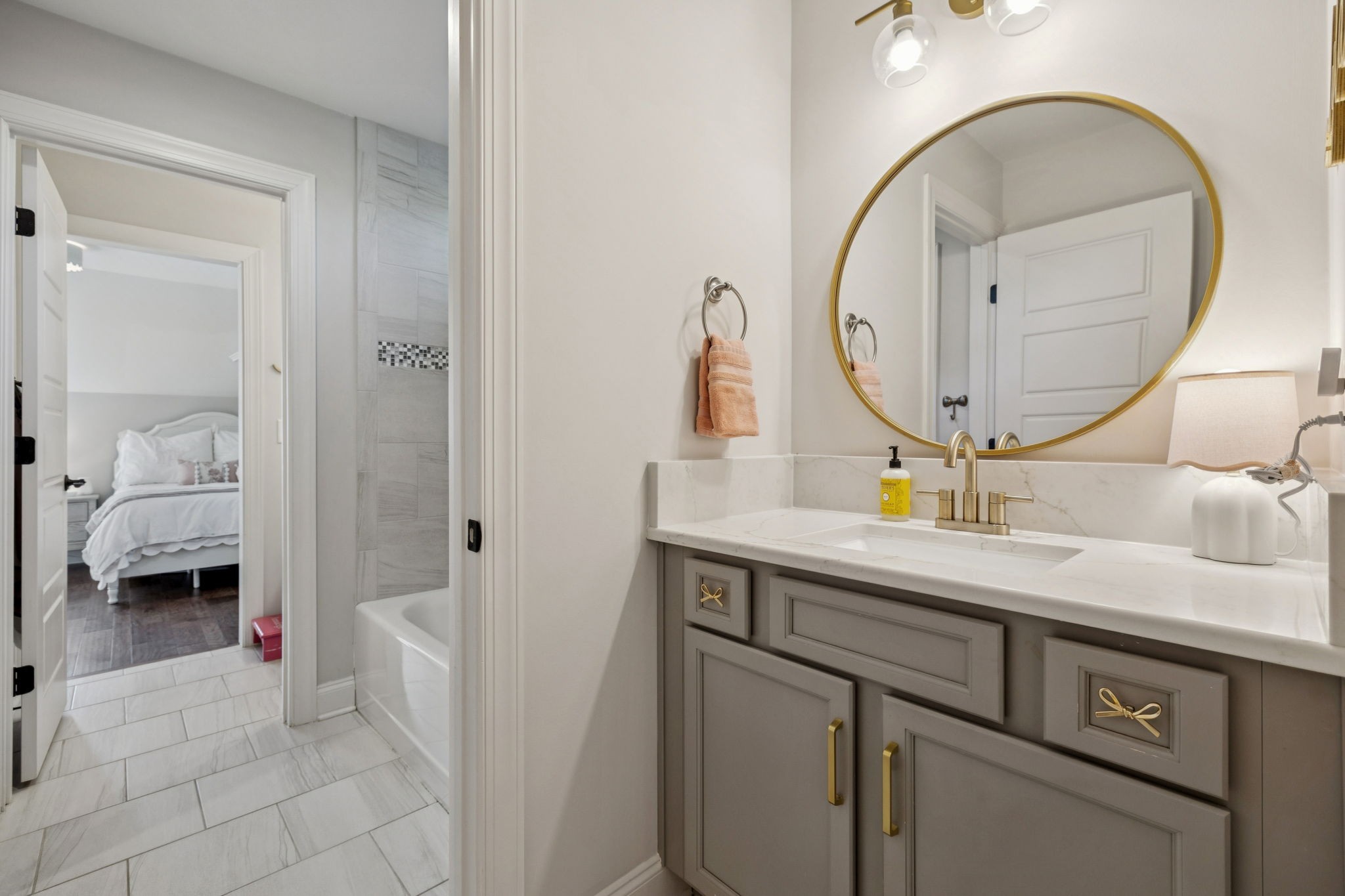 2734 Paddock Park Dr