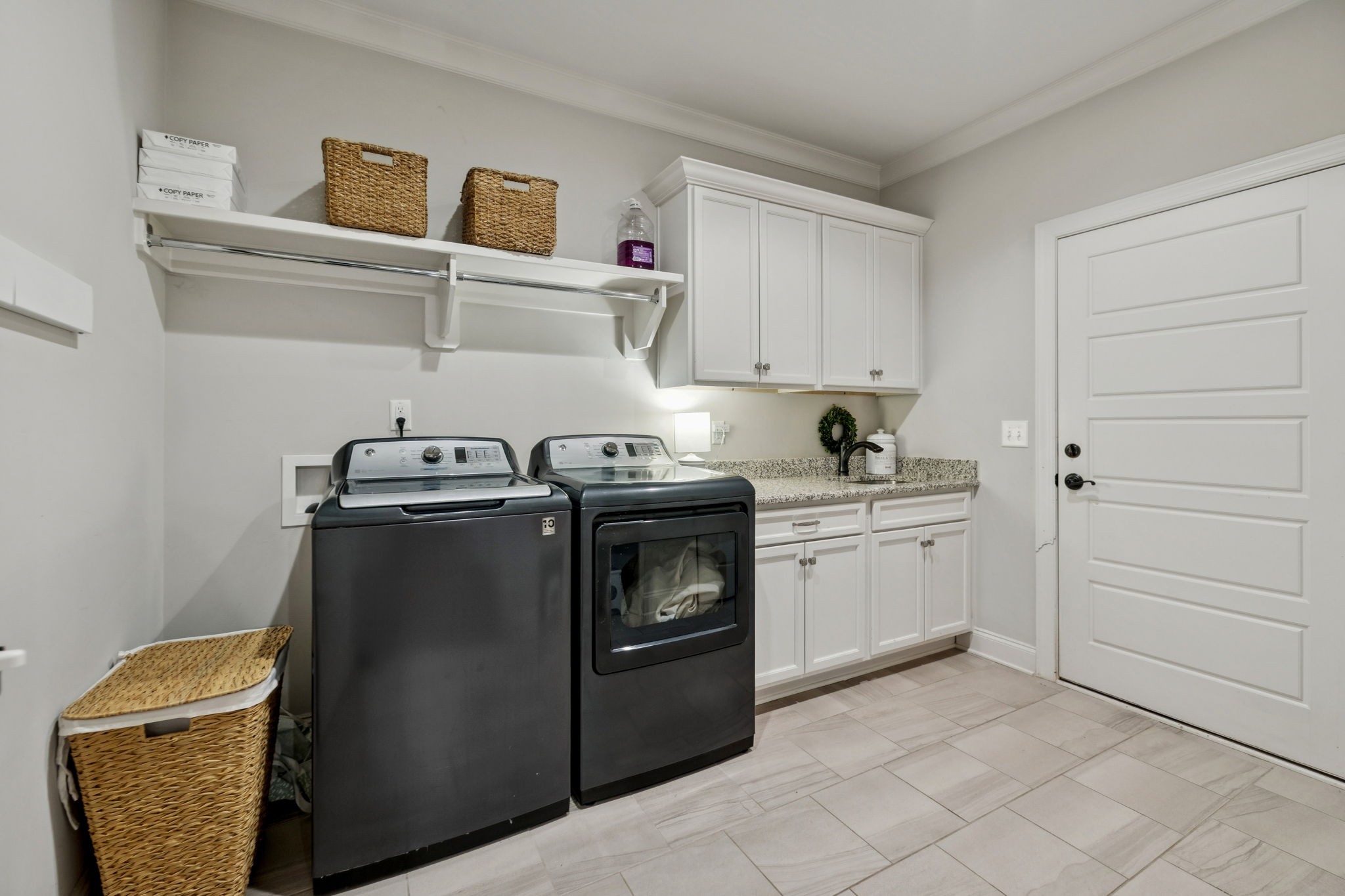 2734 Paddock Park Dr