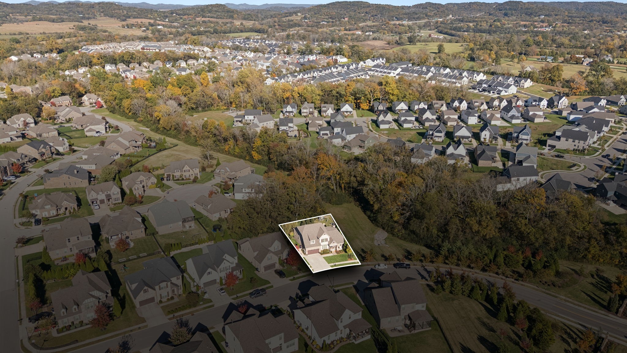 2734 Paddock Park Dr