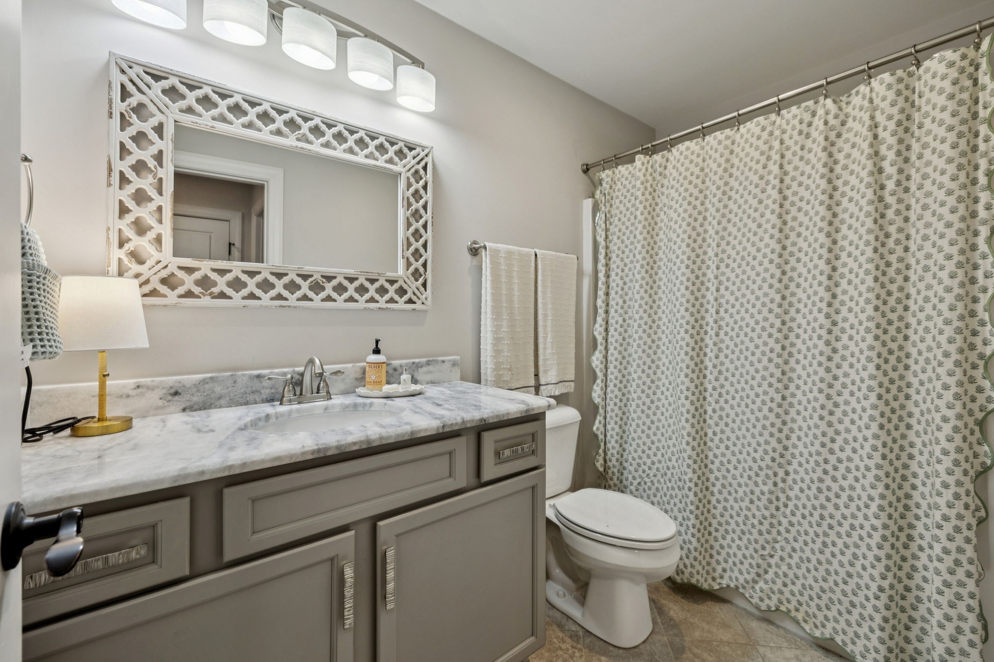 2734 Paddock Park Dr