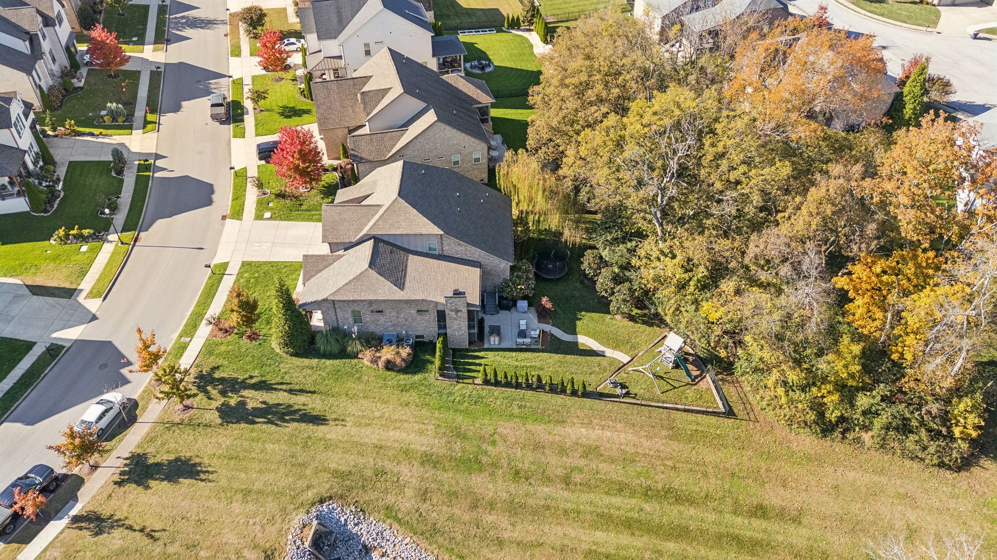 2734 Paddock Park Dr