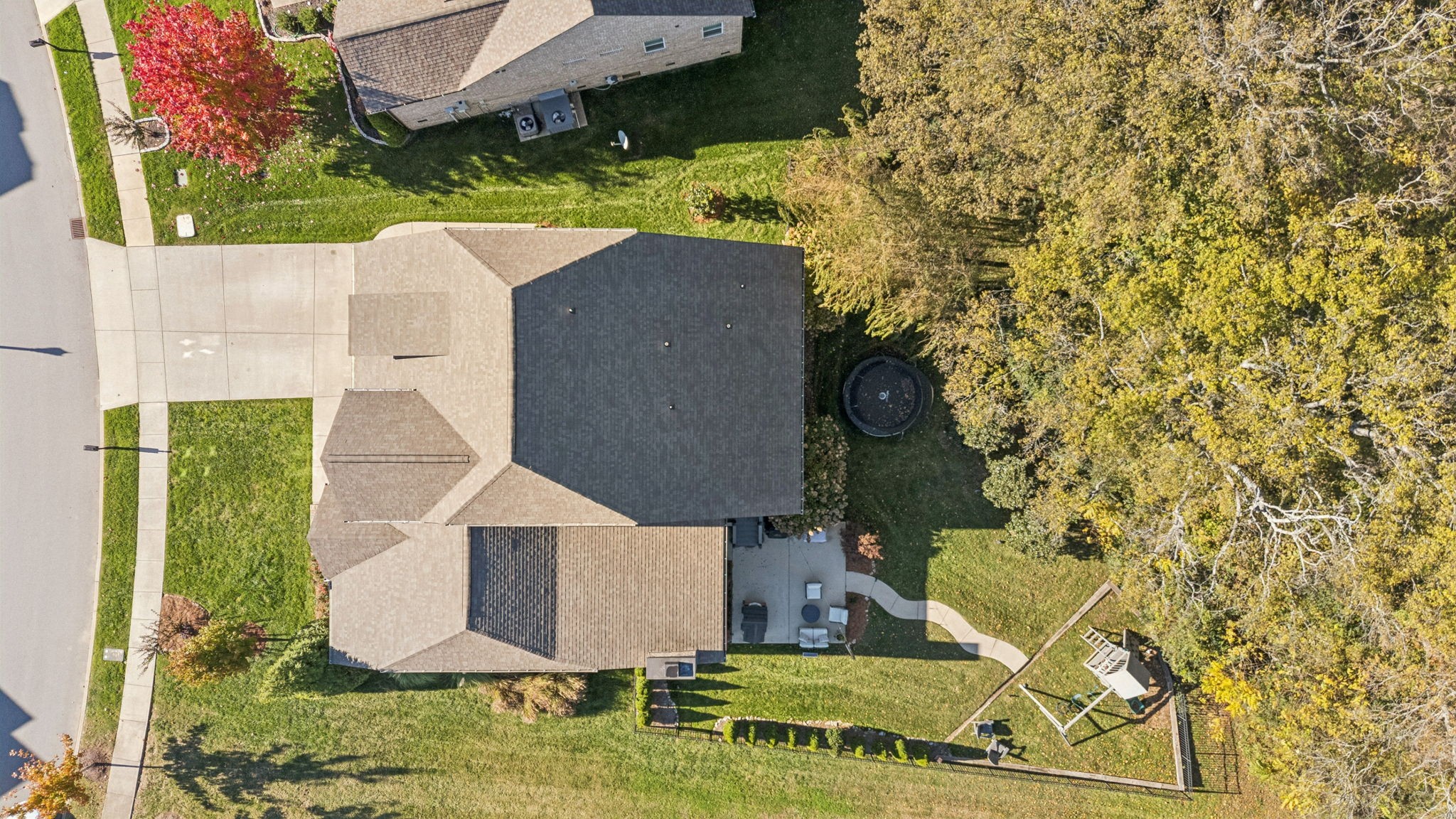 2734 Paddock Park Dr