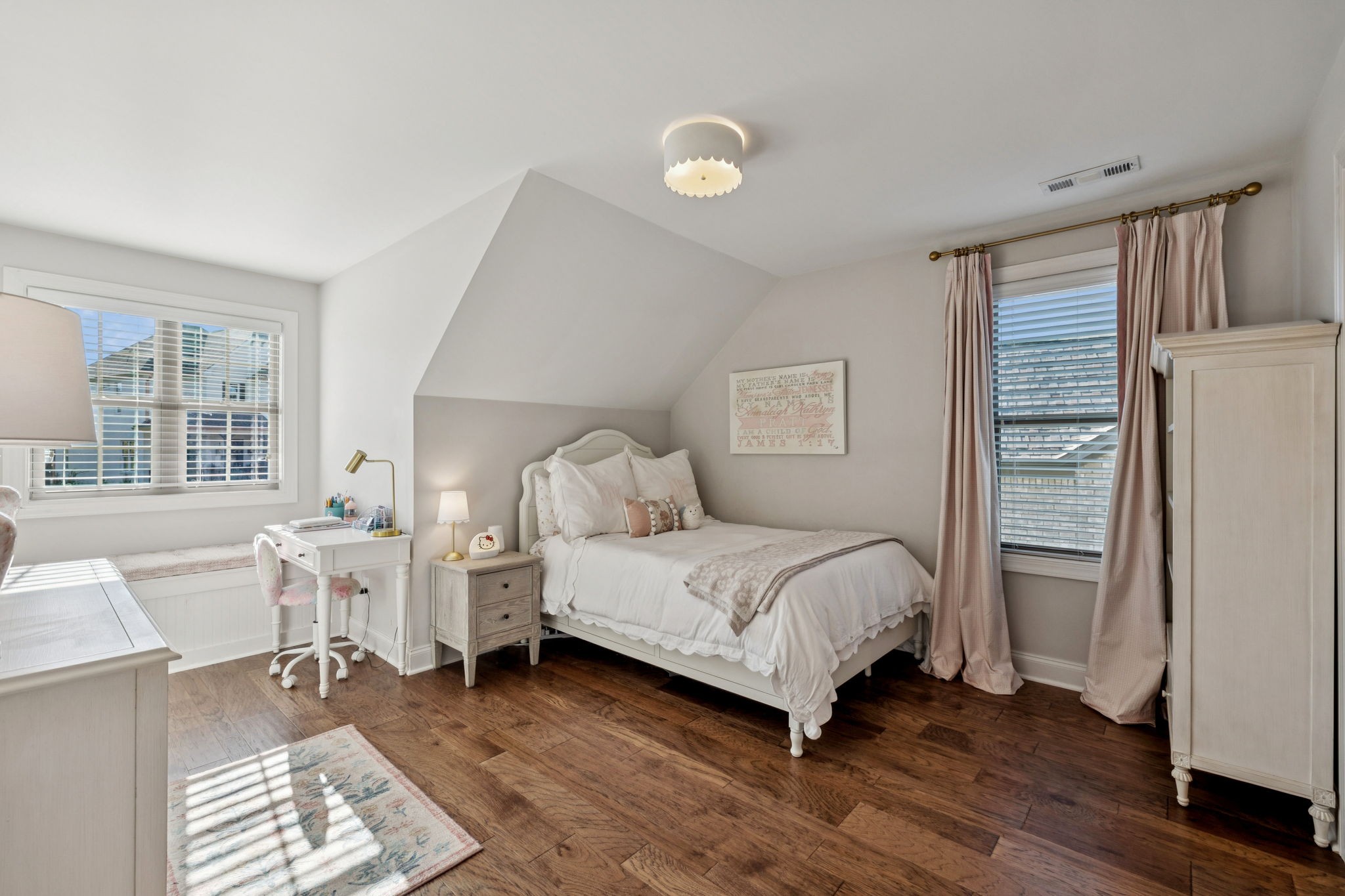 2734 Paddock Park Dr