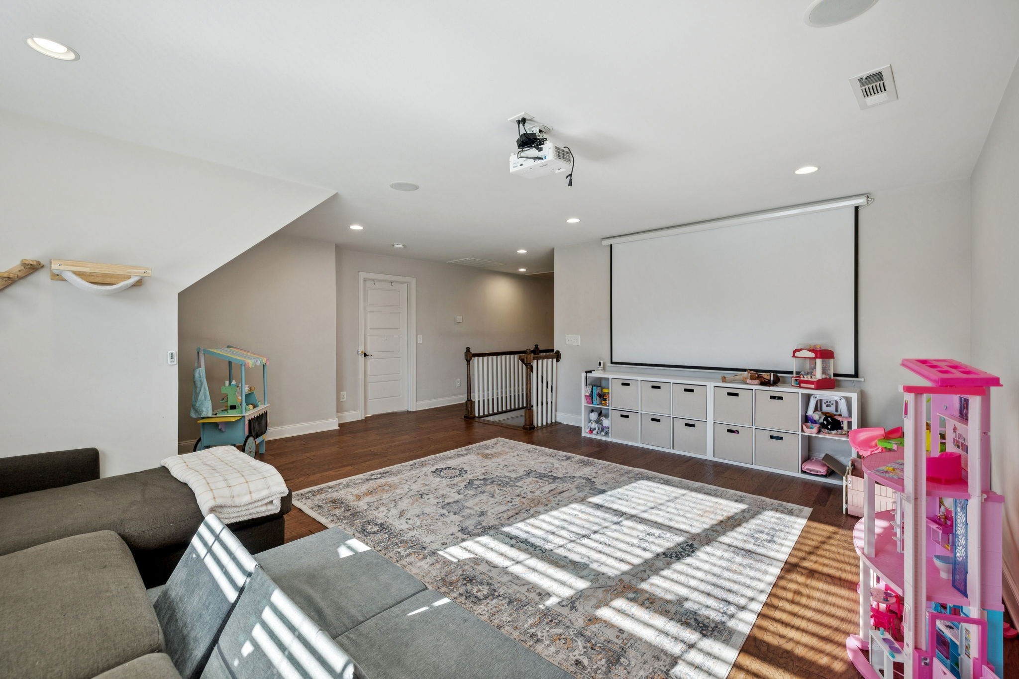 2734 Paddock Park Dr