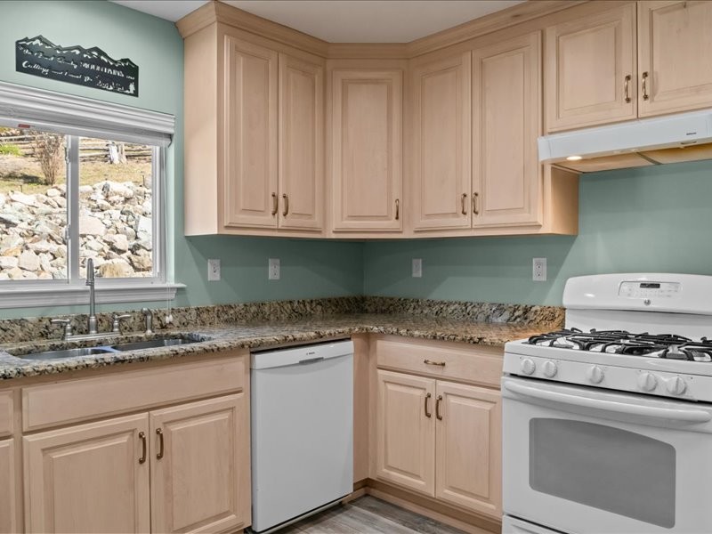 705 Hinson Springs Rd