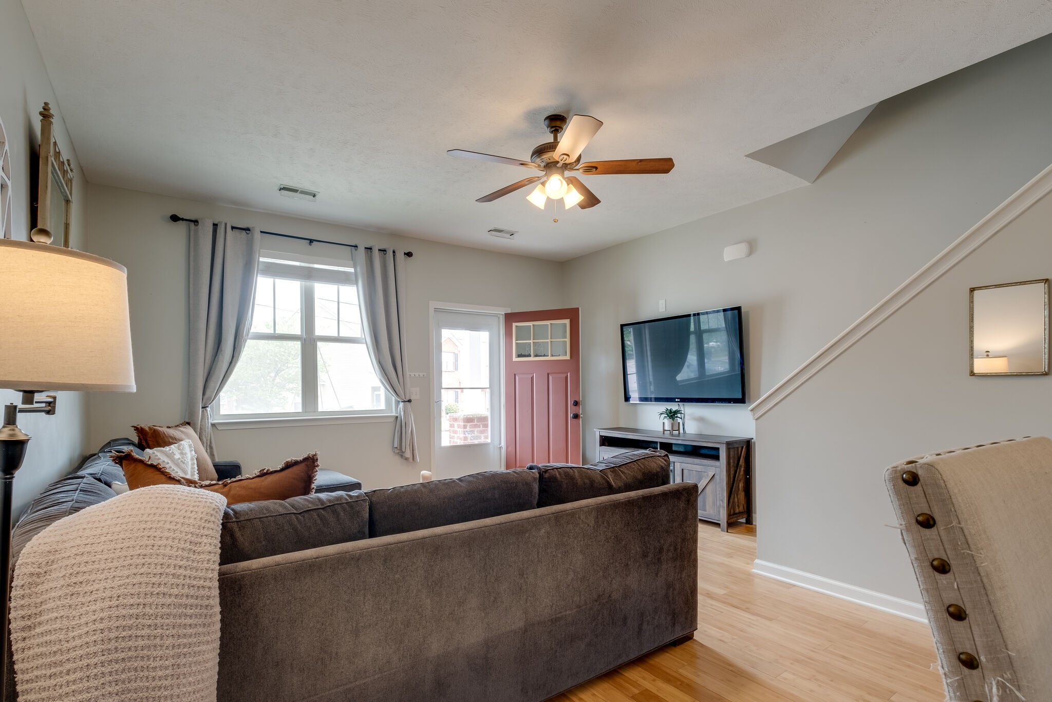 1037 Capital Funds Ct