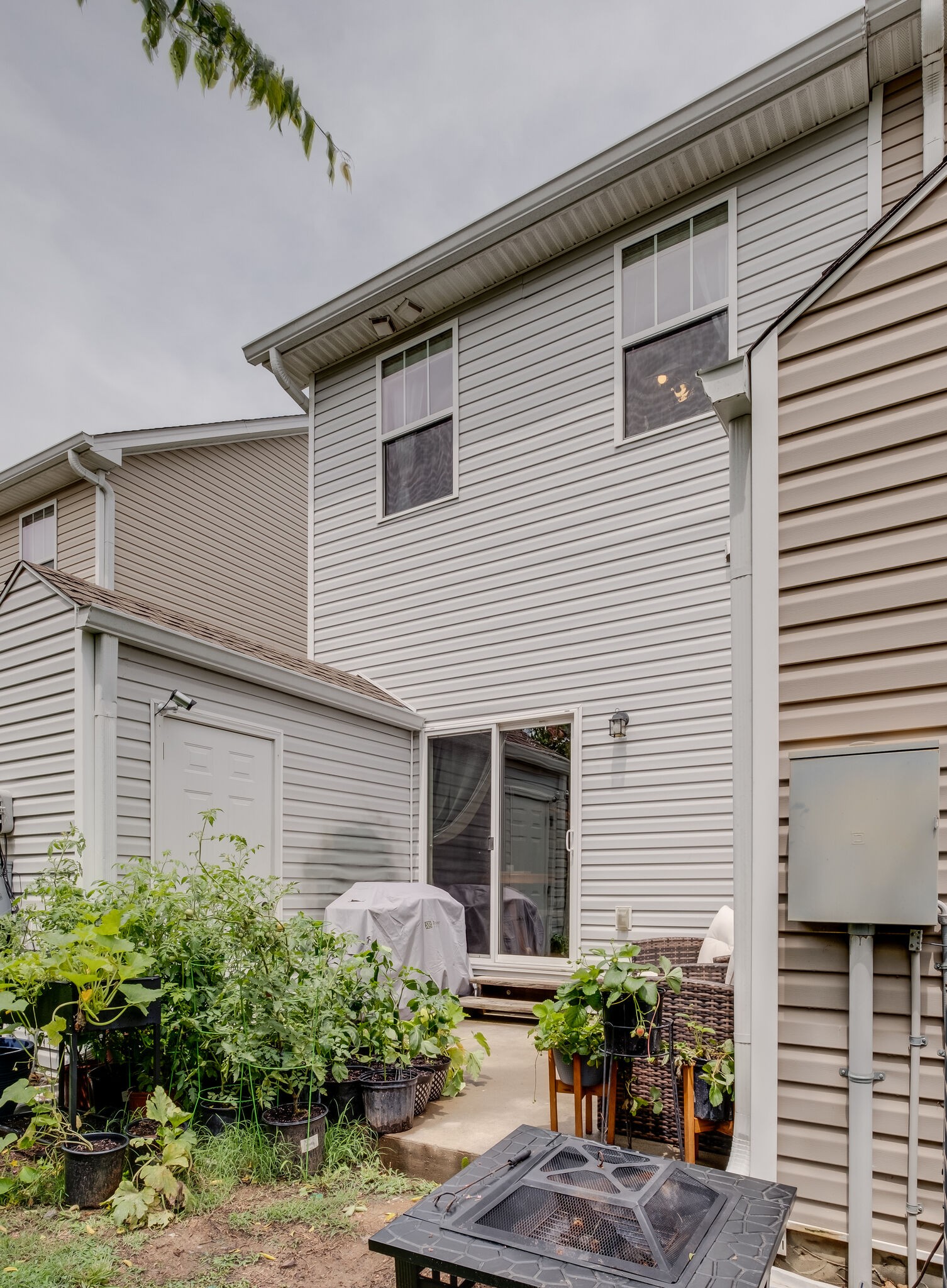 1037 Capital Funds Ct