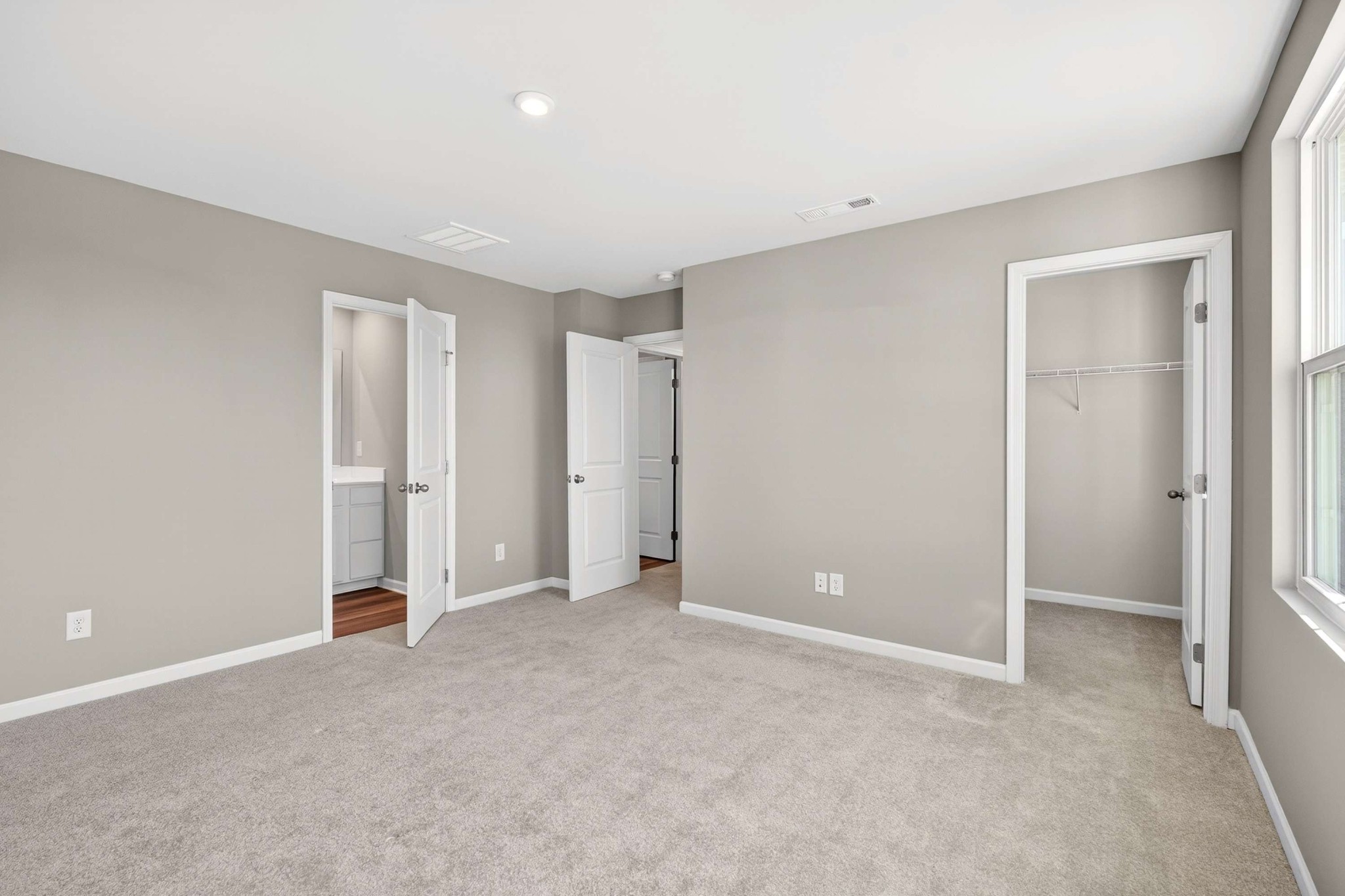 3000 Sapgate Ln, NW