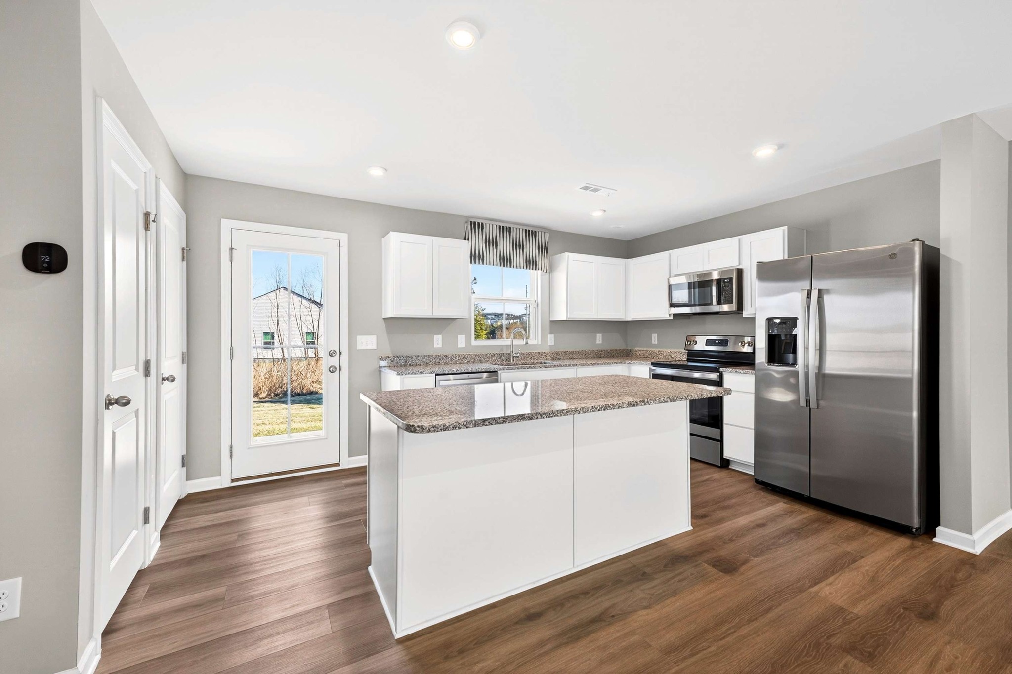 3000 Sapgate Ln, NW