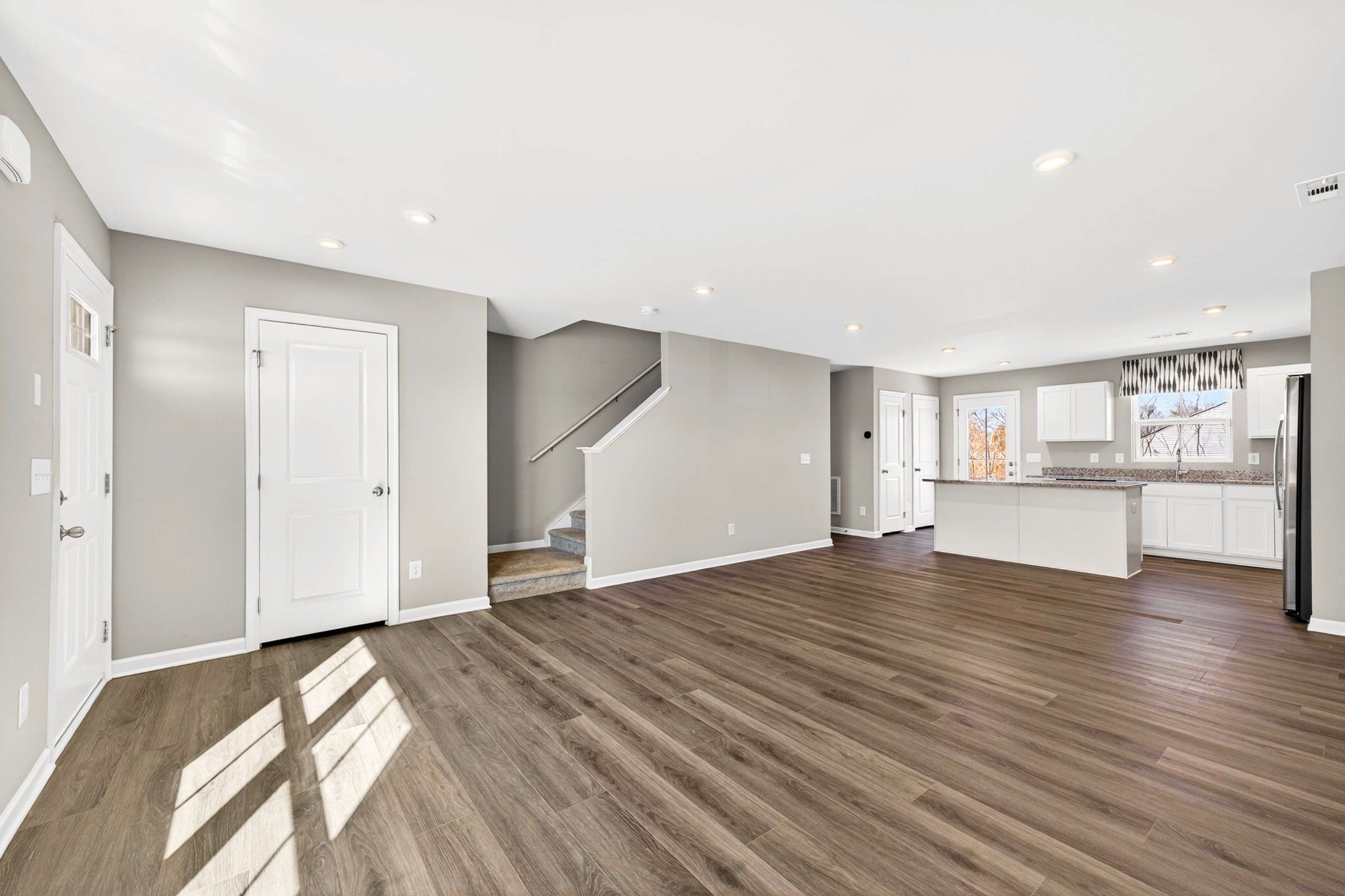3000 Sapgate Ln, NW
