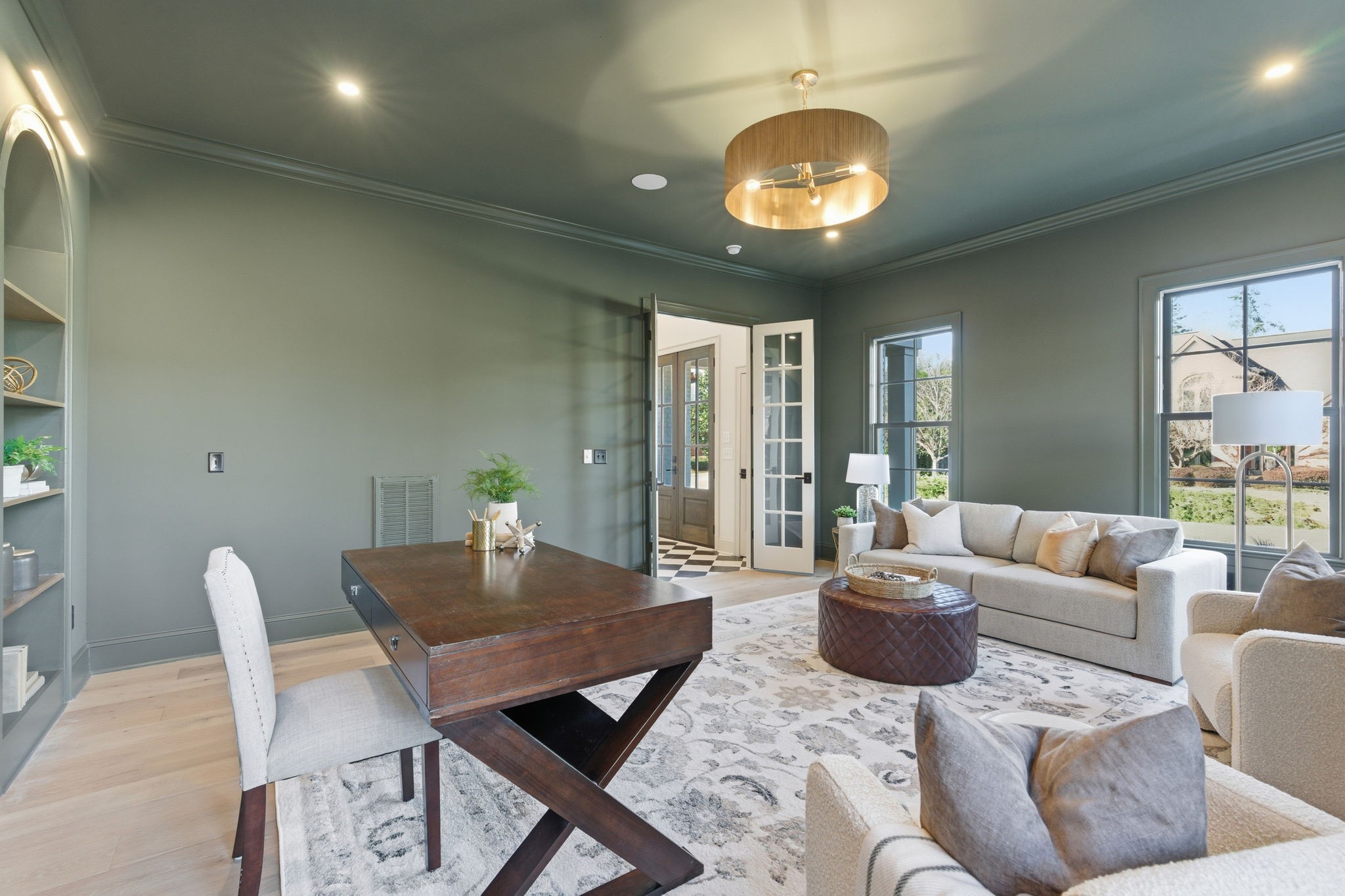 531 Midway Cir