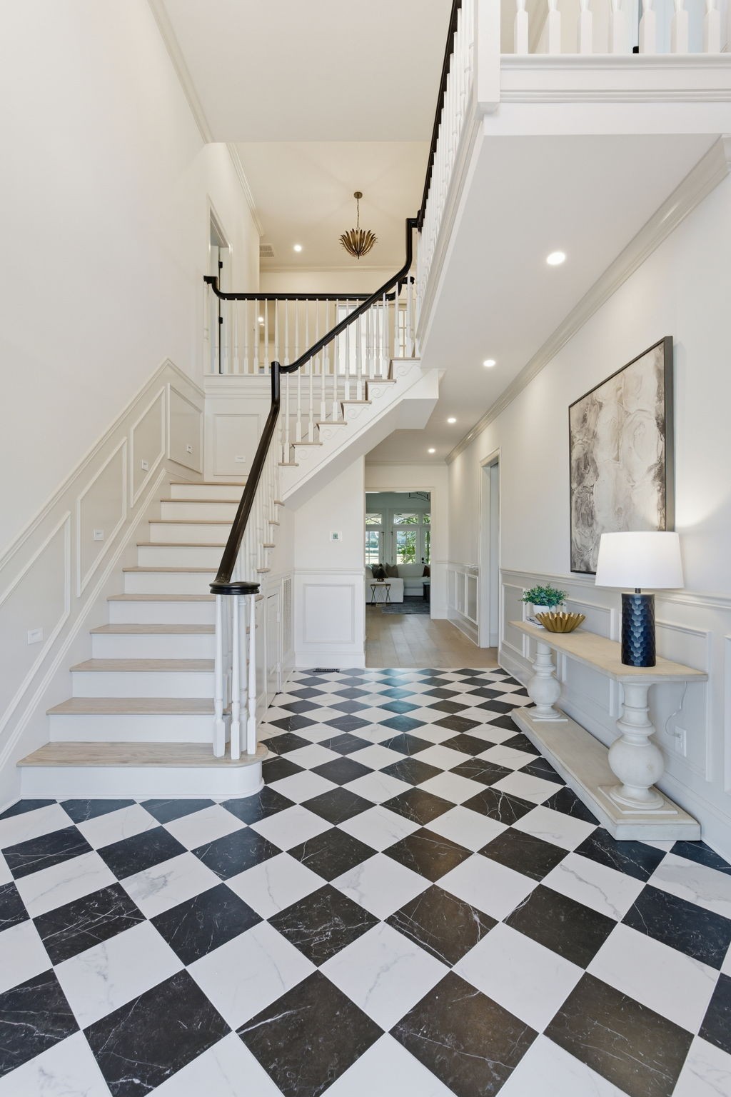 531 Midway Cir