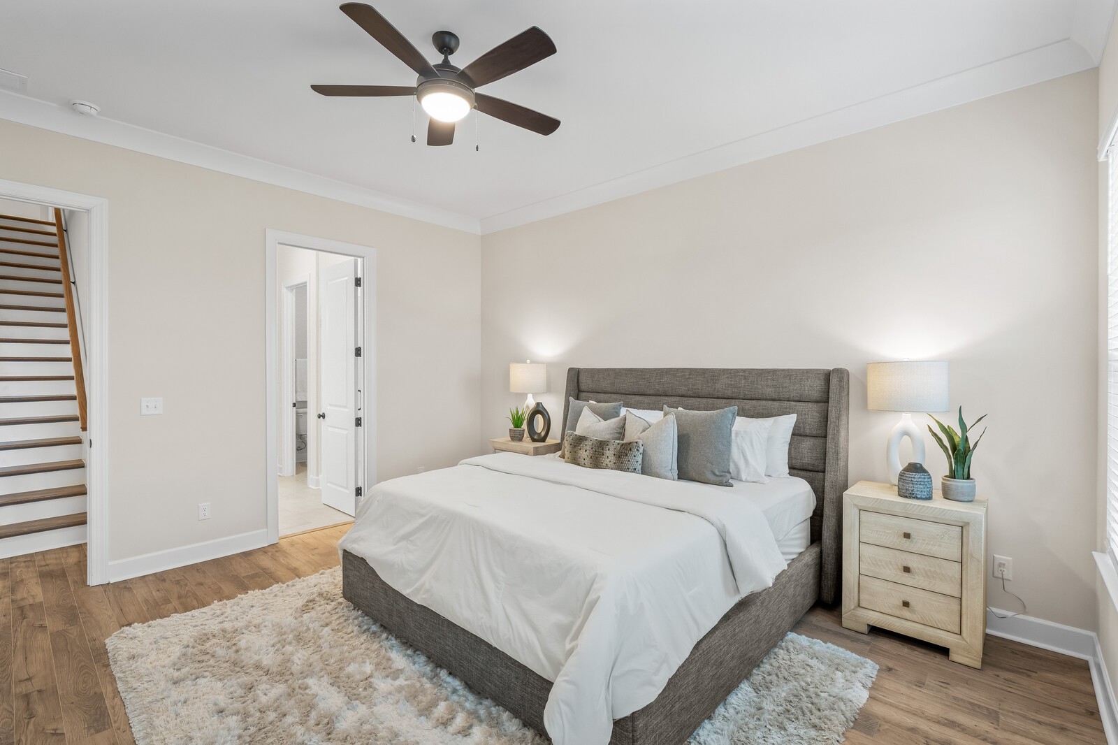 460 Buckwood Avenue, W