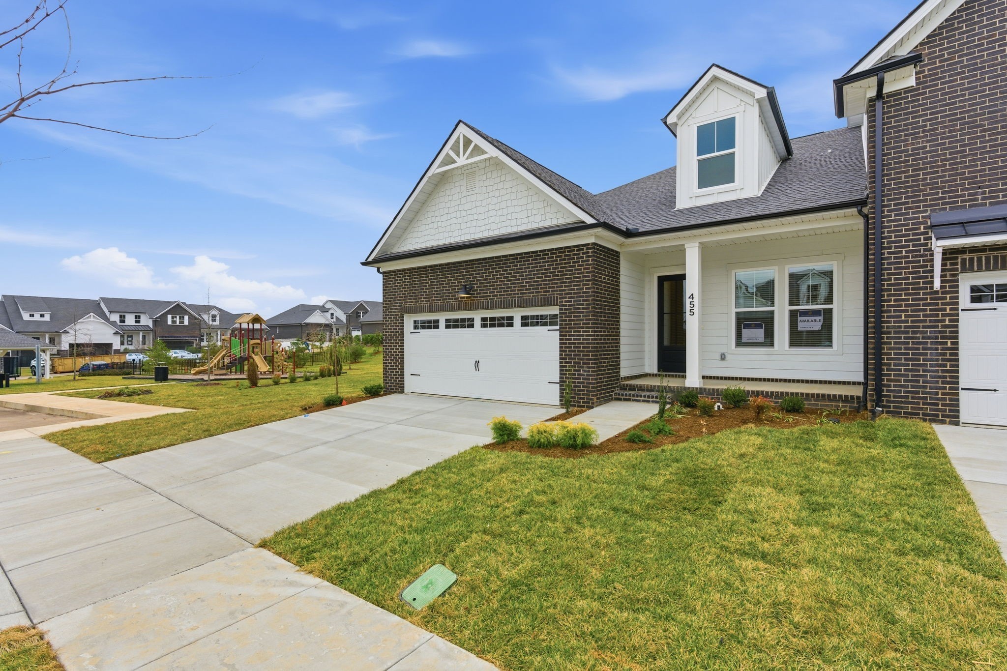 455 Buckwood Avenue, W