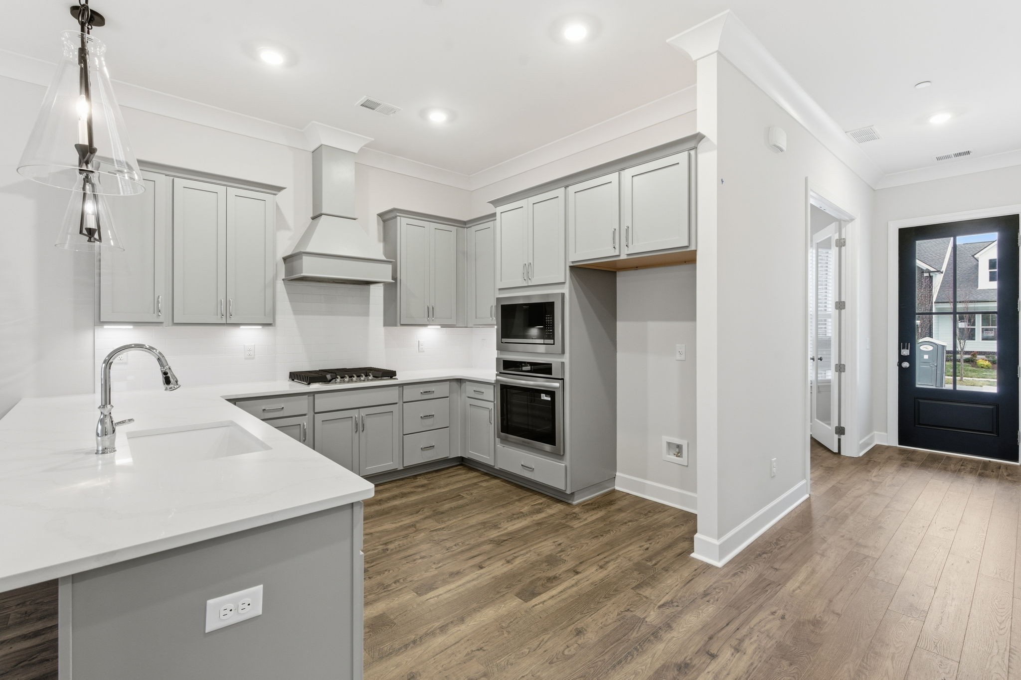 455 Buckwood Avenue, W